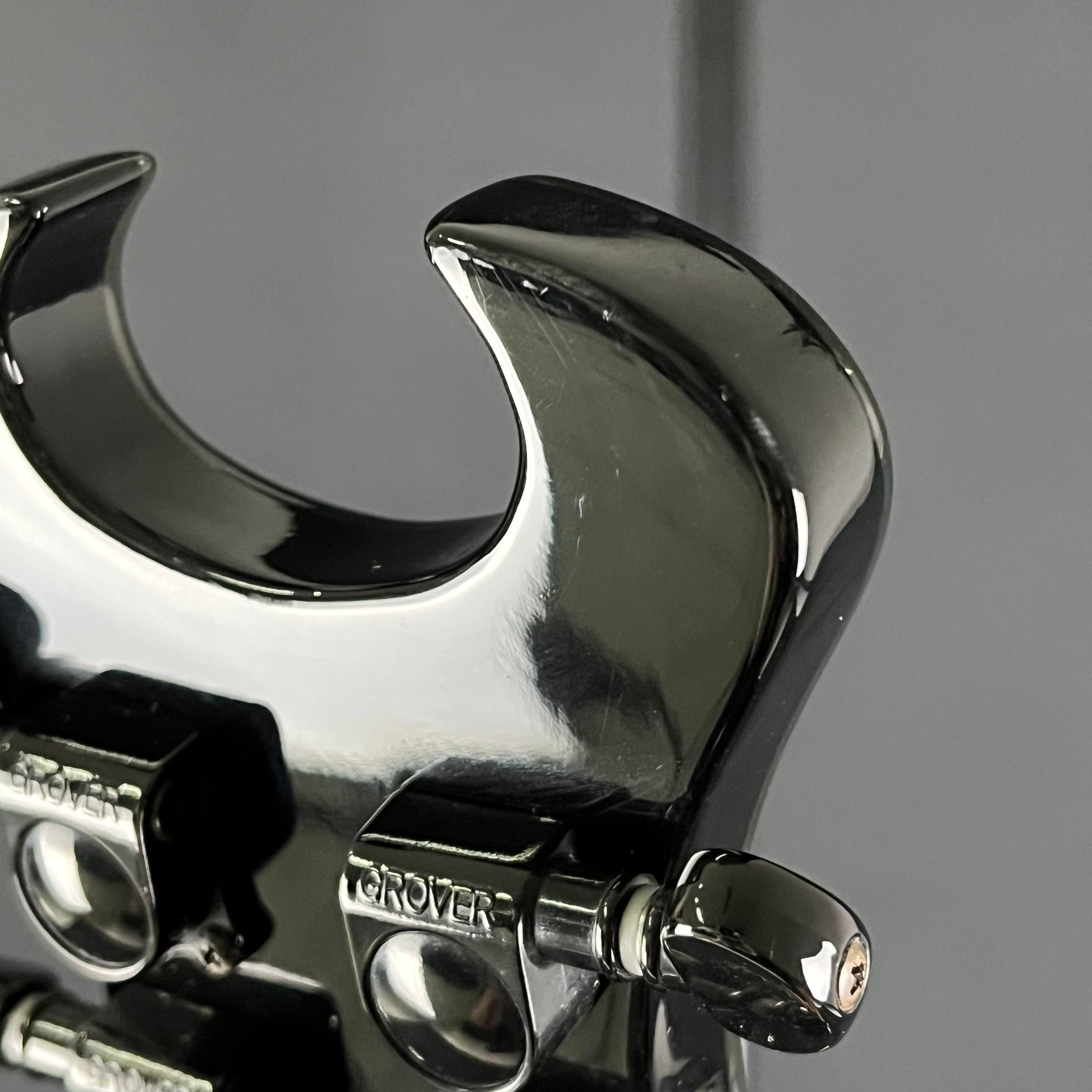 Schecter Synyster Gates Custom Black w/Red Stripes