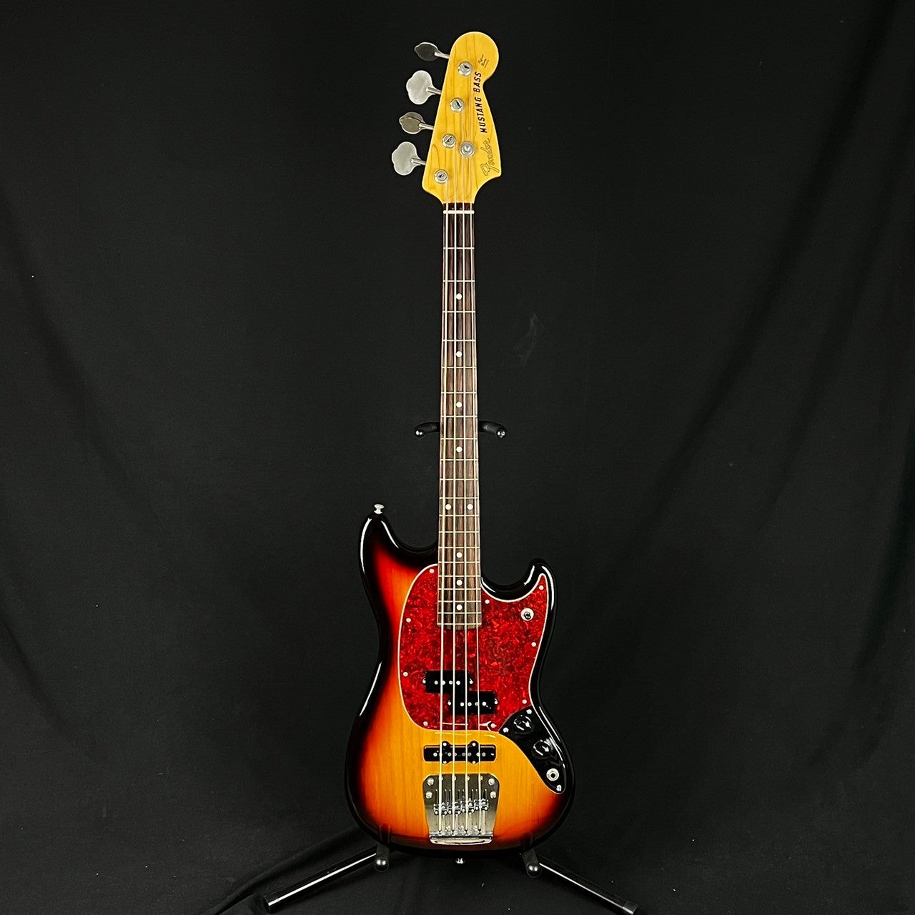 Fender Japan Hybrid Mustang Bass | UNISOUND BANGKOK กีตาร์ไฟฟ้า
