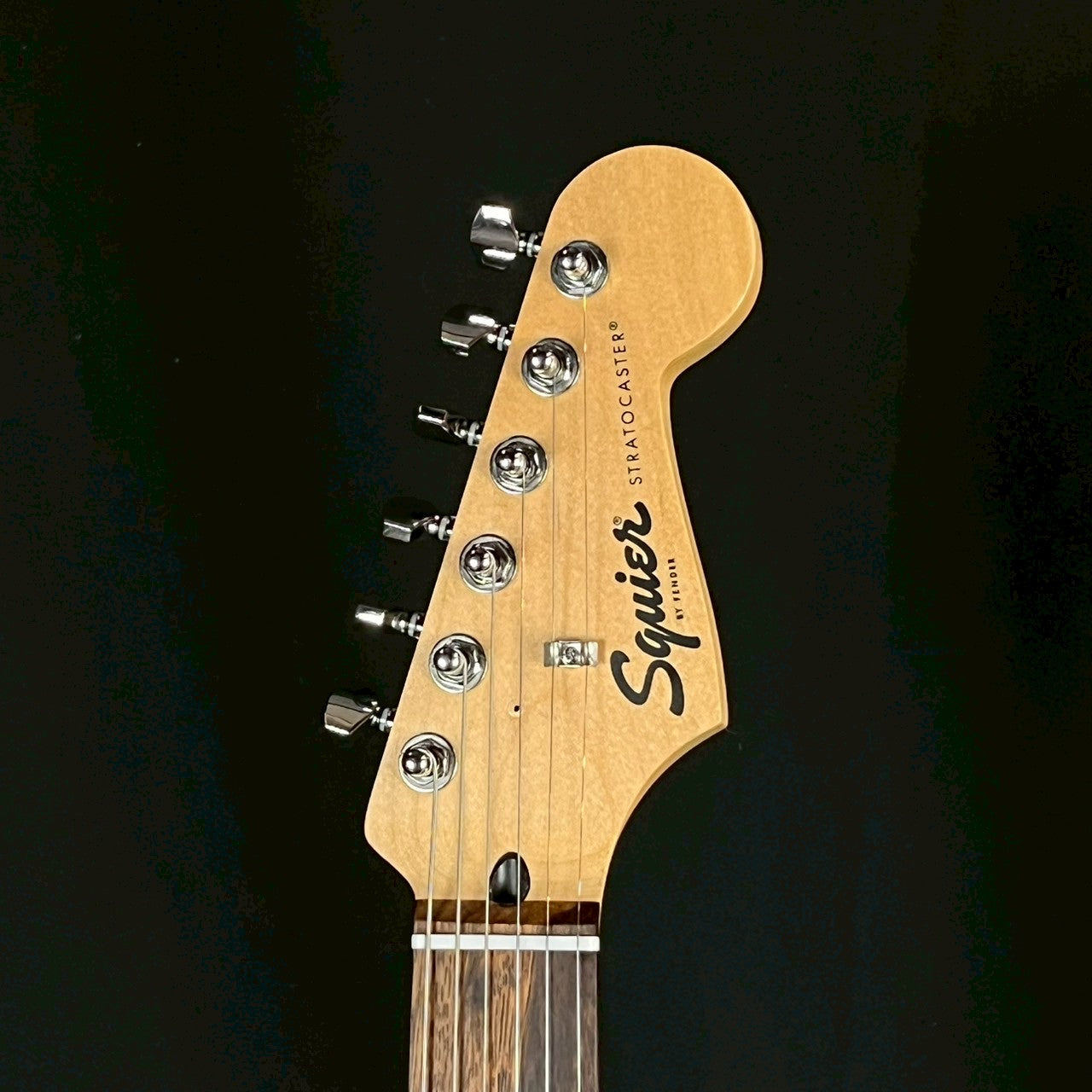 Squier FSR Stratocaster HSS