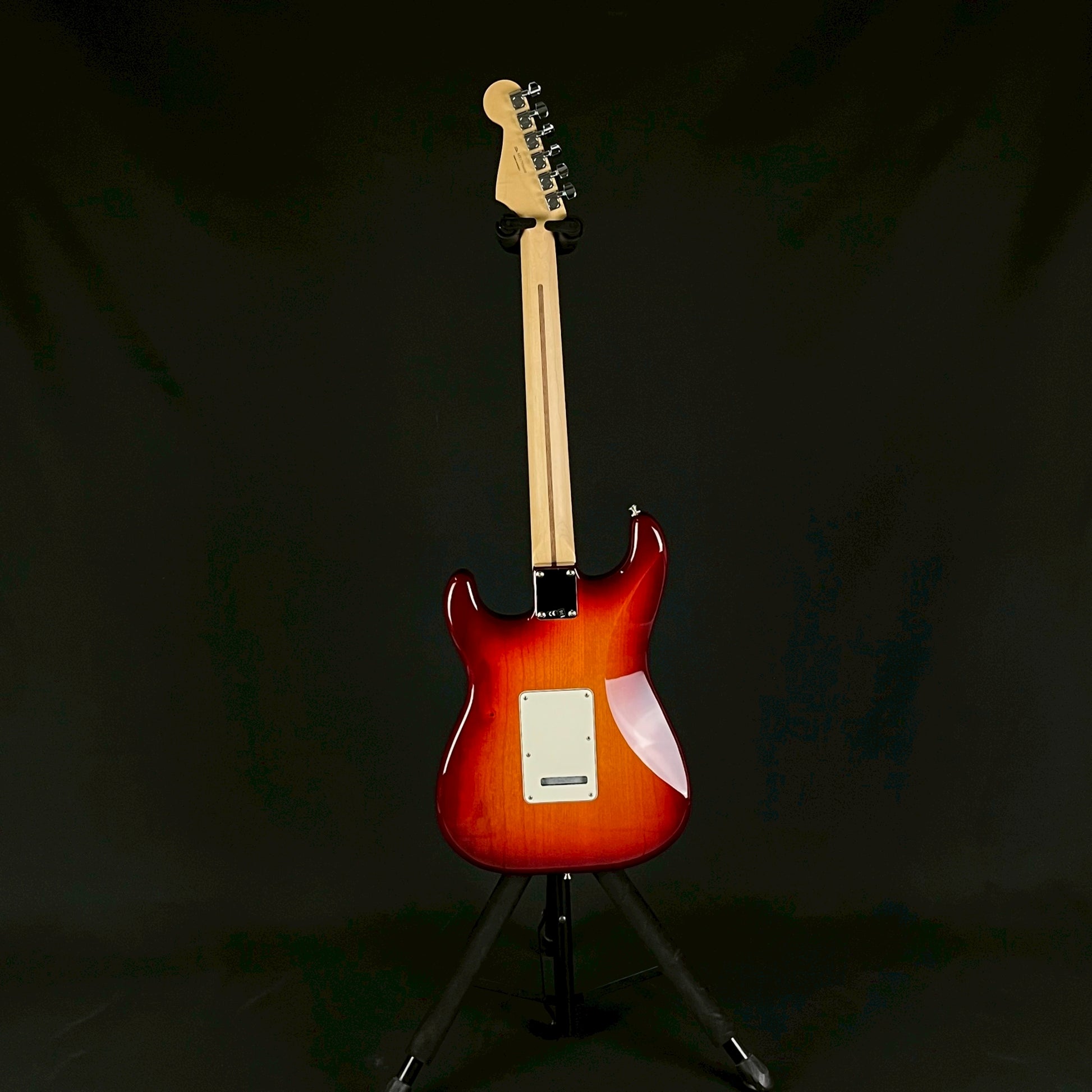 Fender Standard Stratocaster Plus Top 2017