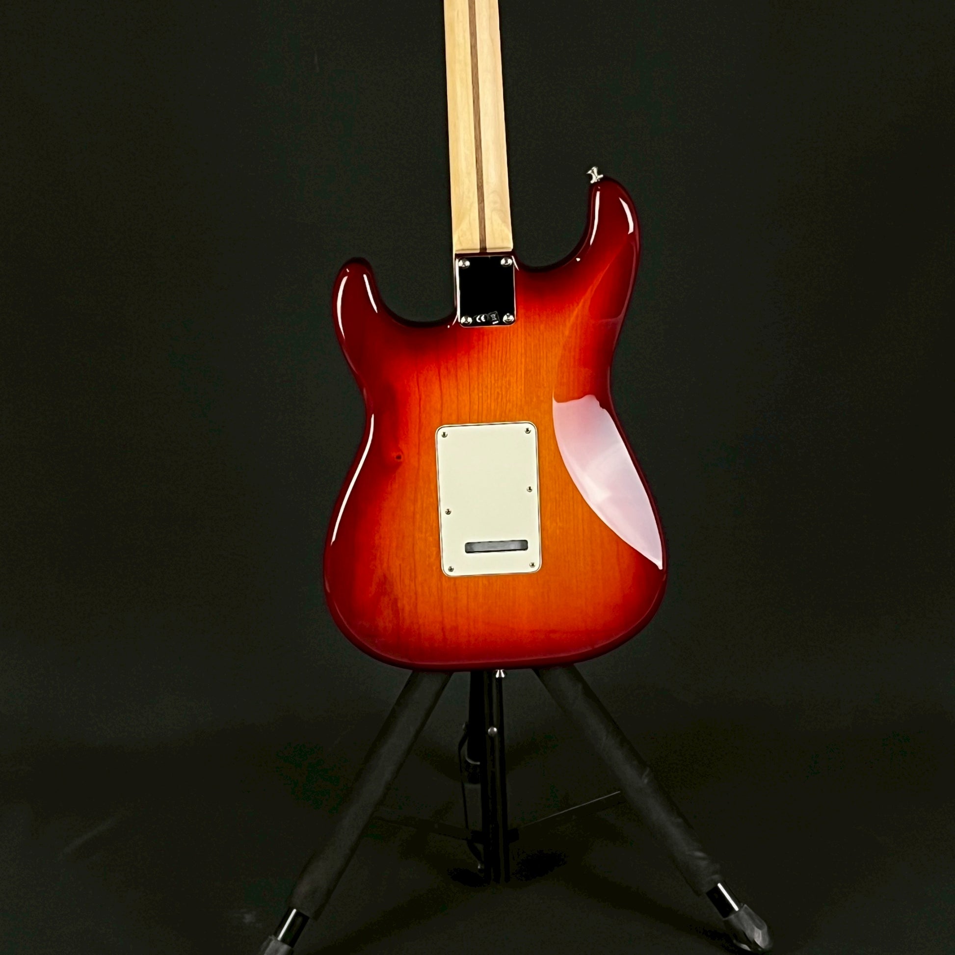 Fender Standard Stratocaster Plus Top 2017