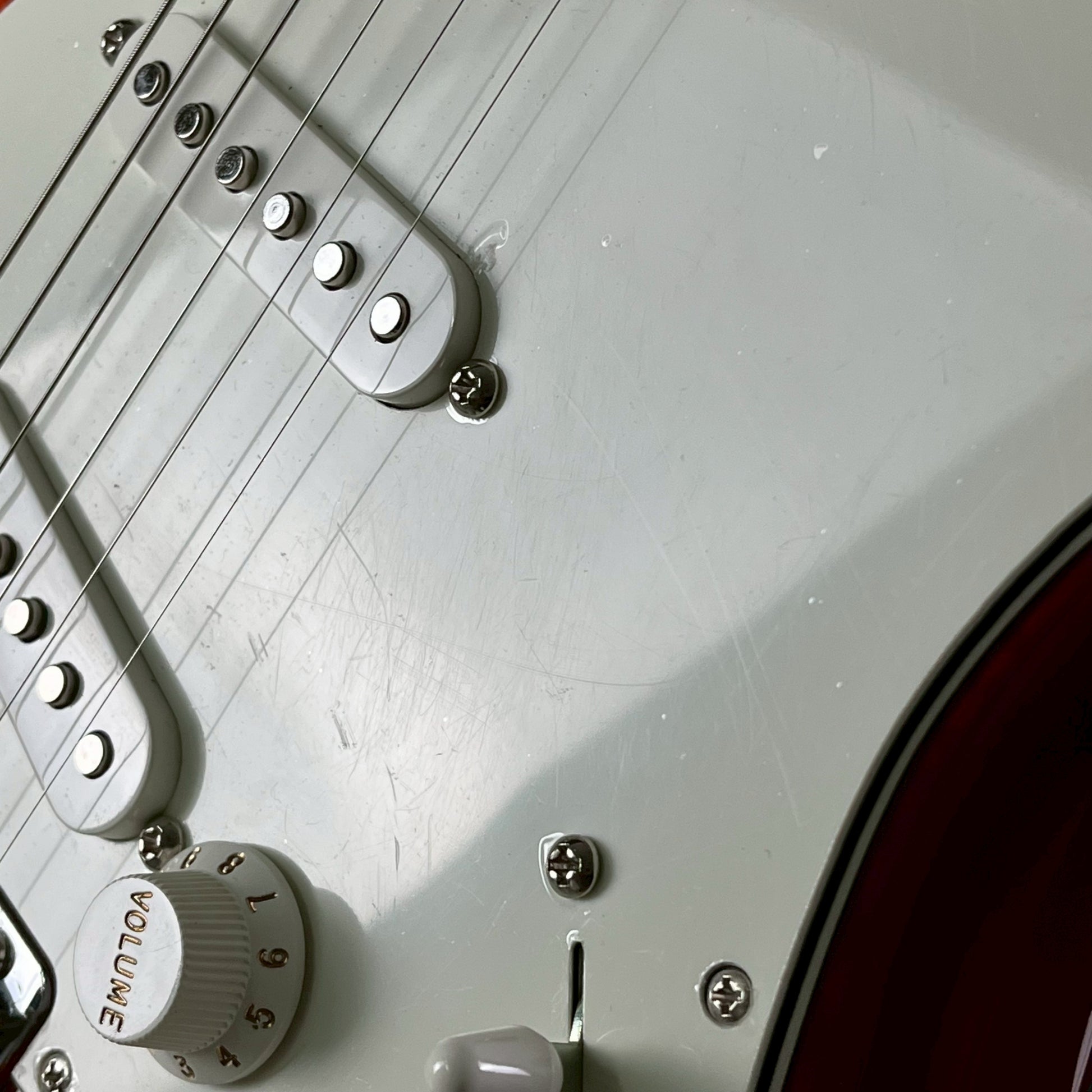 Fender Standard Stratocaster Plus Top 2017