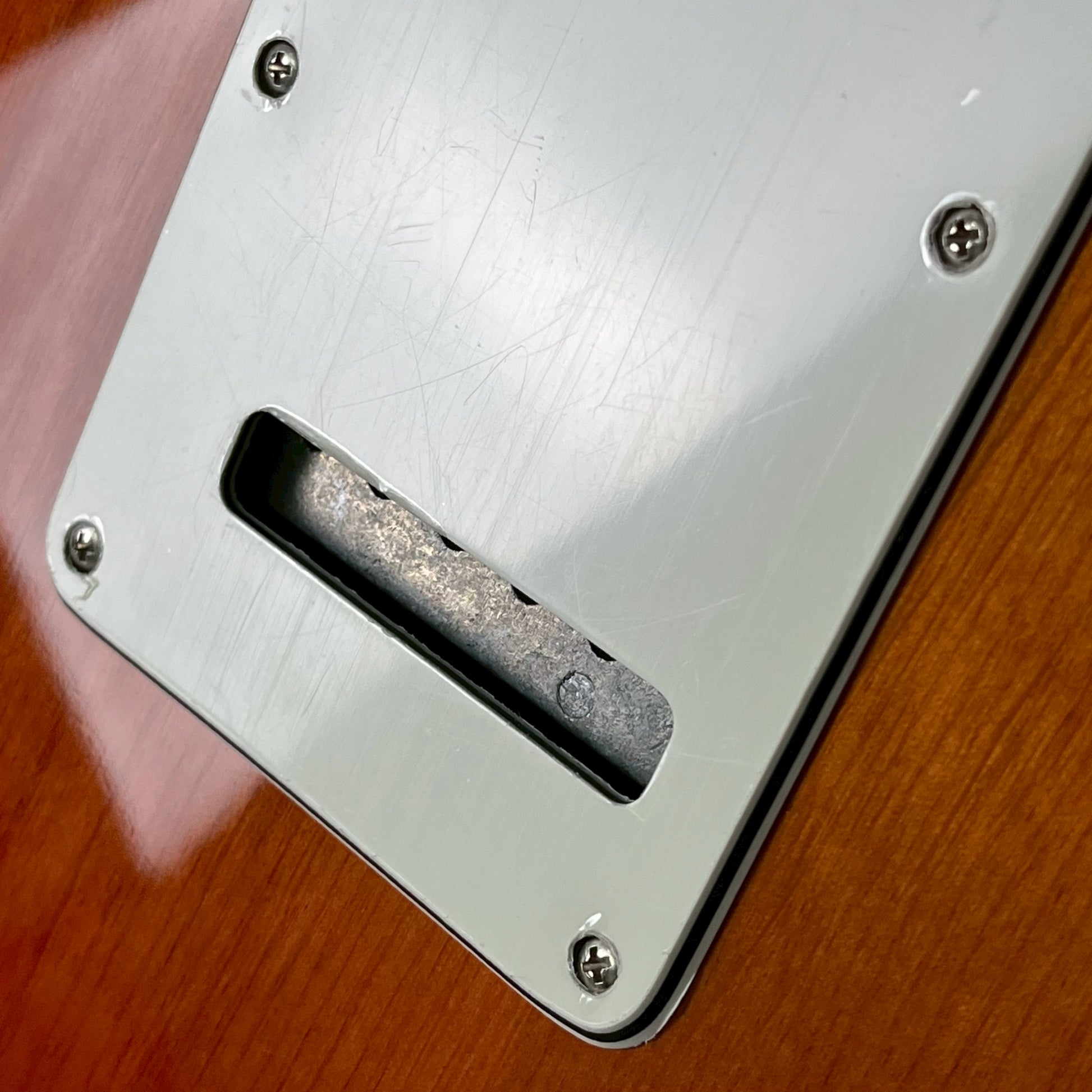 Fender Standard Stratocaster Plus Top 2017