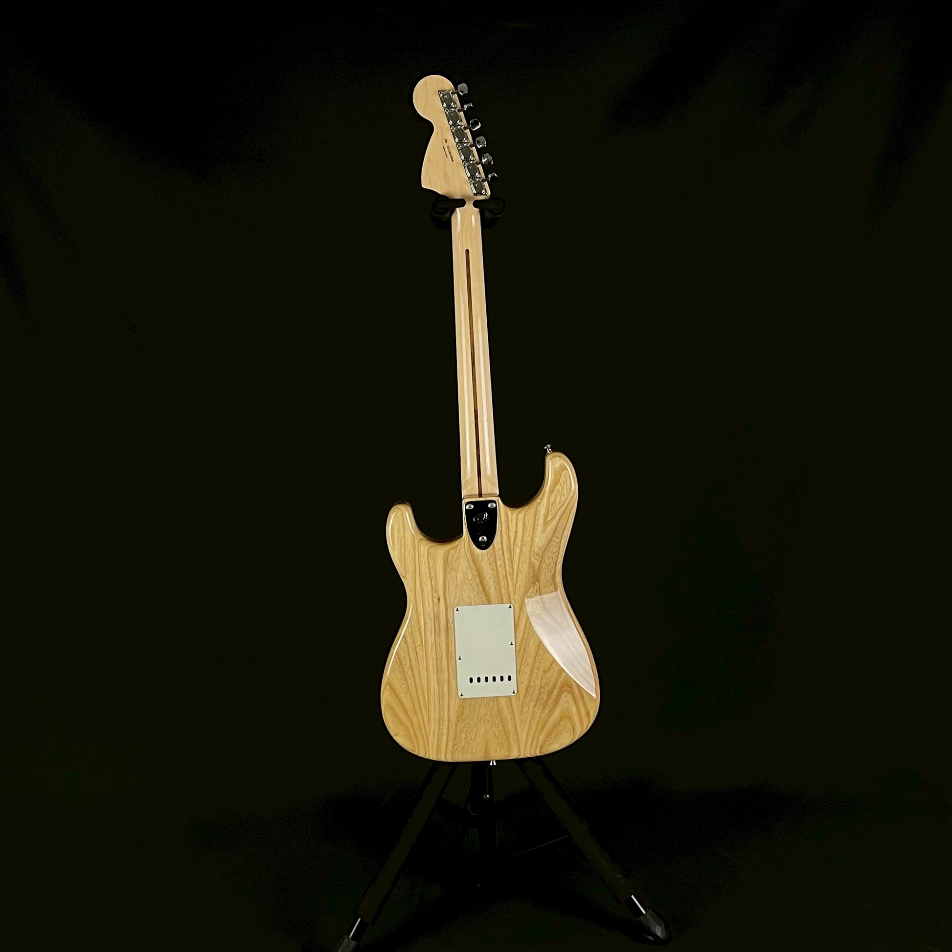 Fender Japan Traditional ll 70s Stratocaster 2023