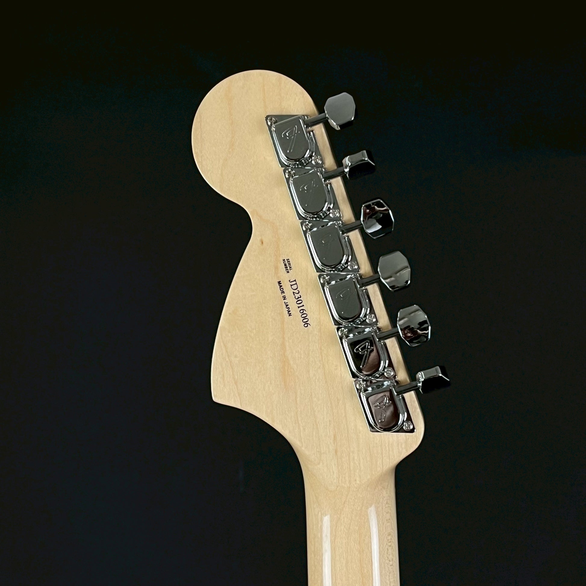 Fender Japan Traditional ll 70s Stratocaster 2023