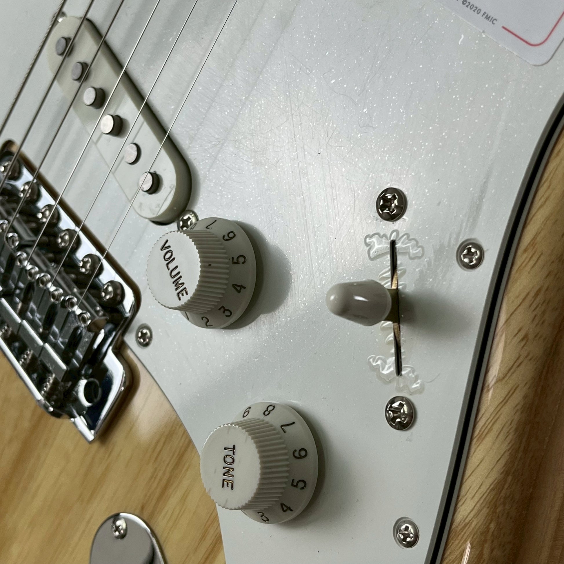 Fender Japan Traditional ll 70s Stratocaster 2023