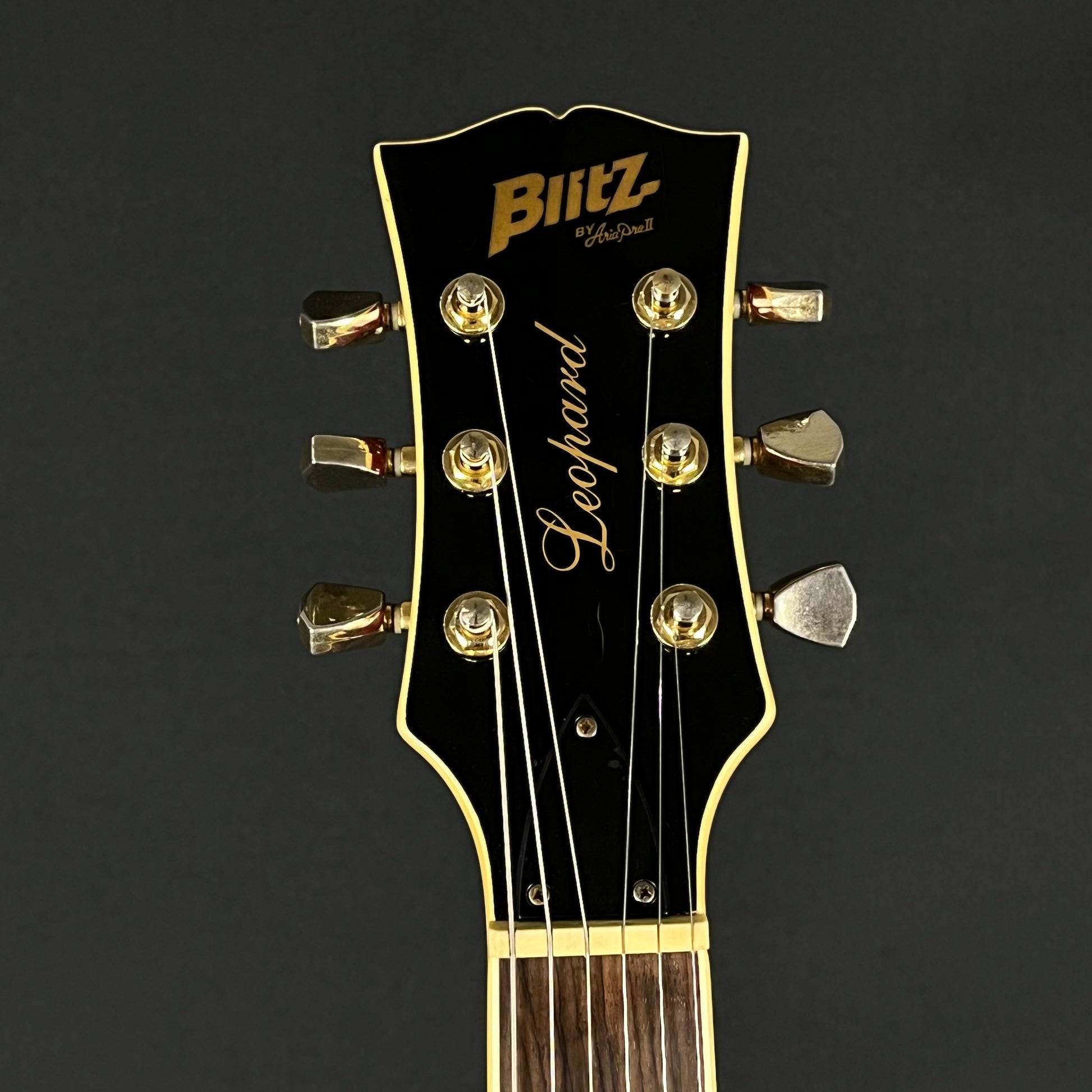 Blitz by Aria Pro II Leopard