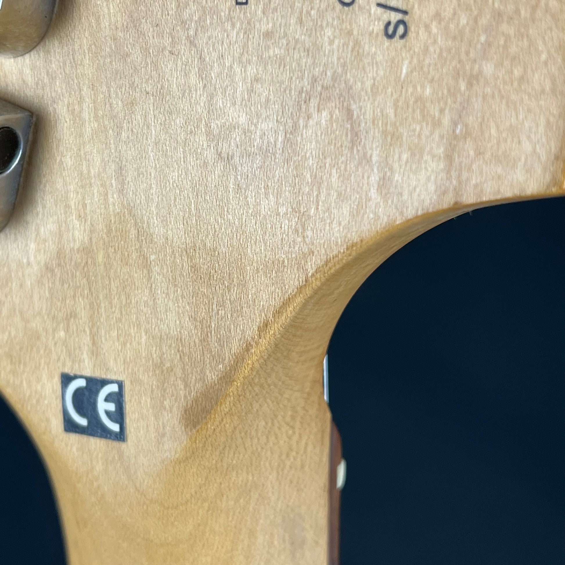 Squier Standard Stratocaster Left-Hand ** Body Crack **