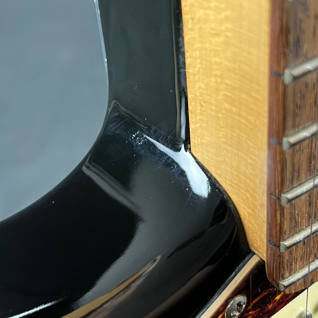 Squier Standard Stratocaster Left-Hand ** Body Crack **