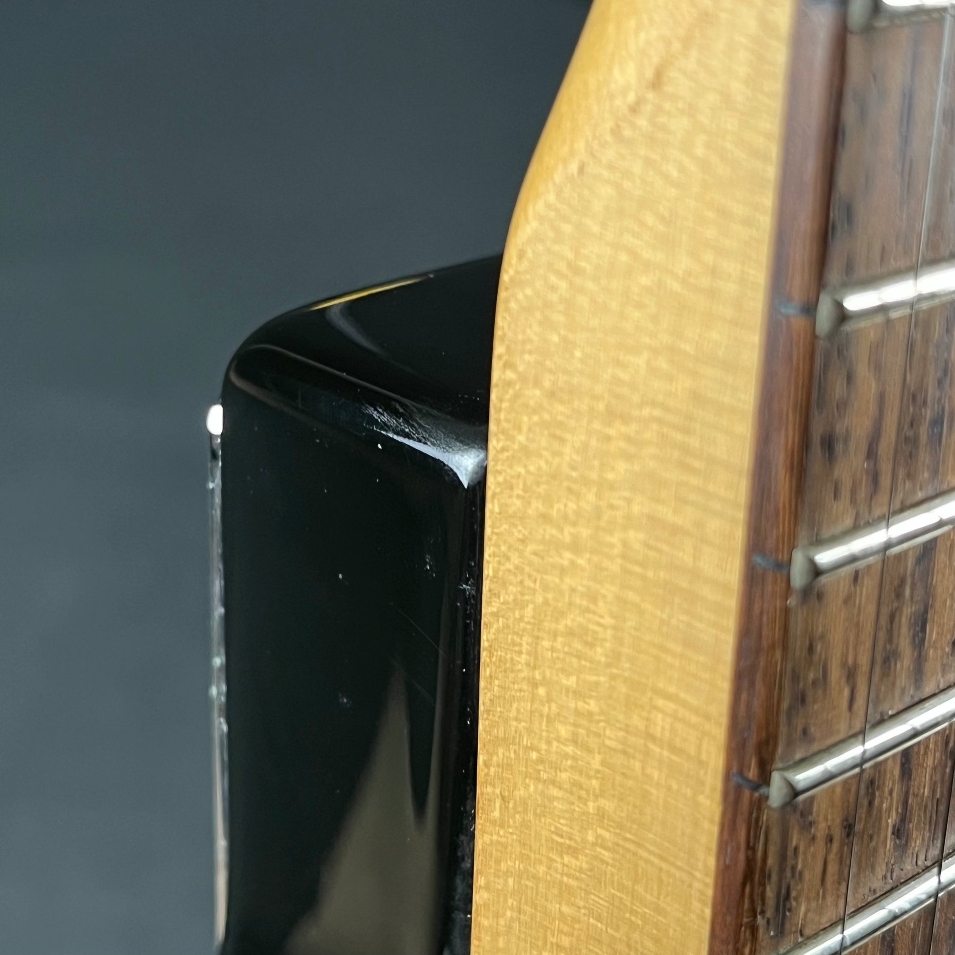 Squier Standard Stratocaster Left-Hand ** Body Crack **