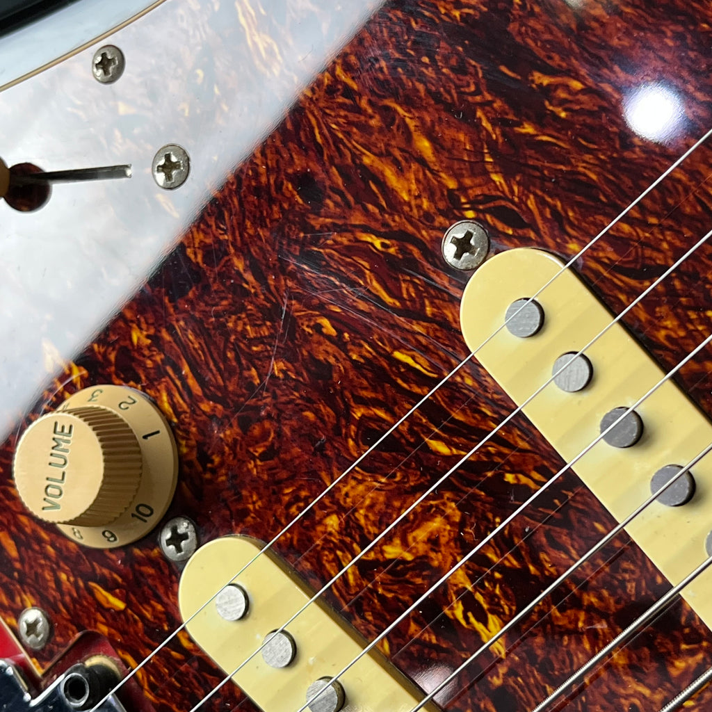Squier Standard Stratocaster Left-Hand ** Body Crack **