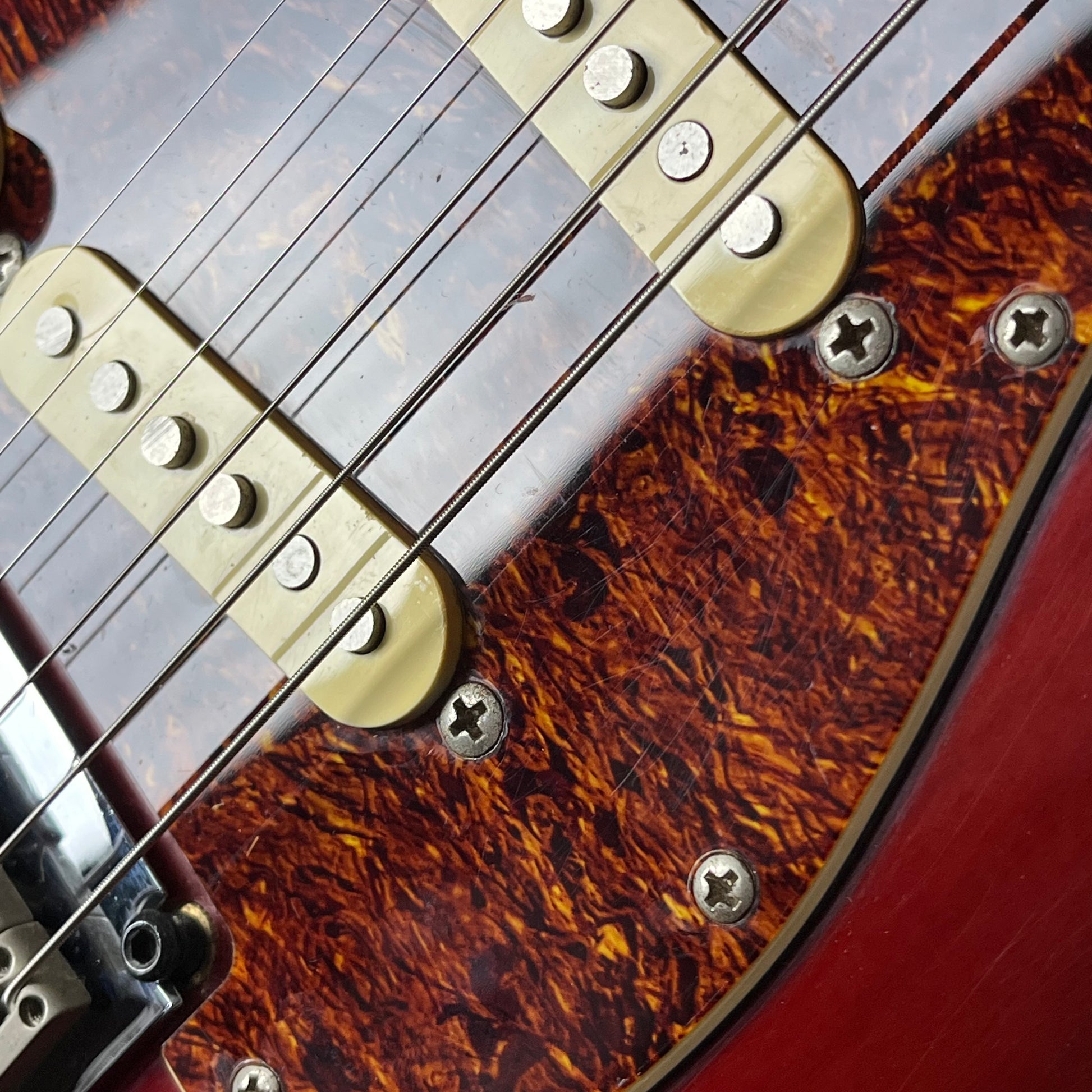 Squier Standard Stratocaster Left-Hand ** Body Crack **