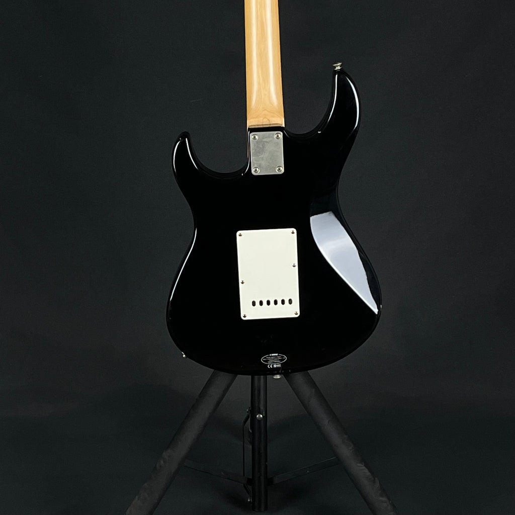YAMAHA PAC112J