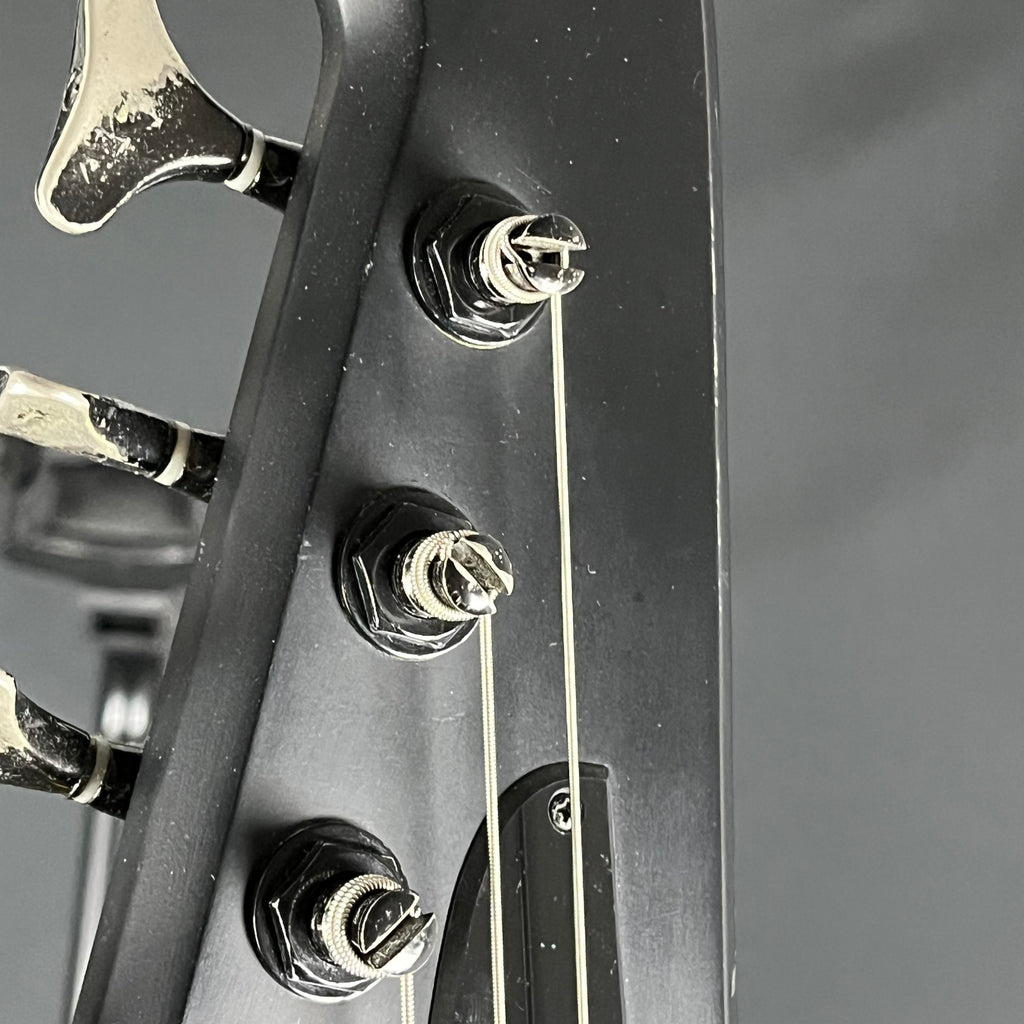 Epiphone Goth Thunderbird IV Bass