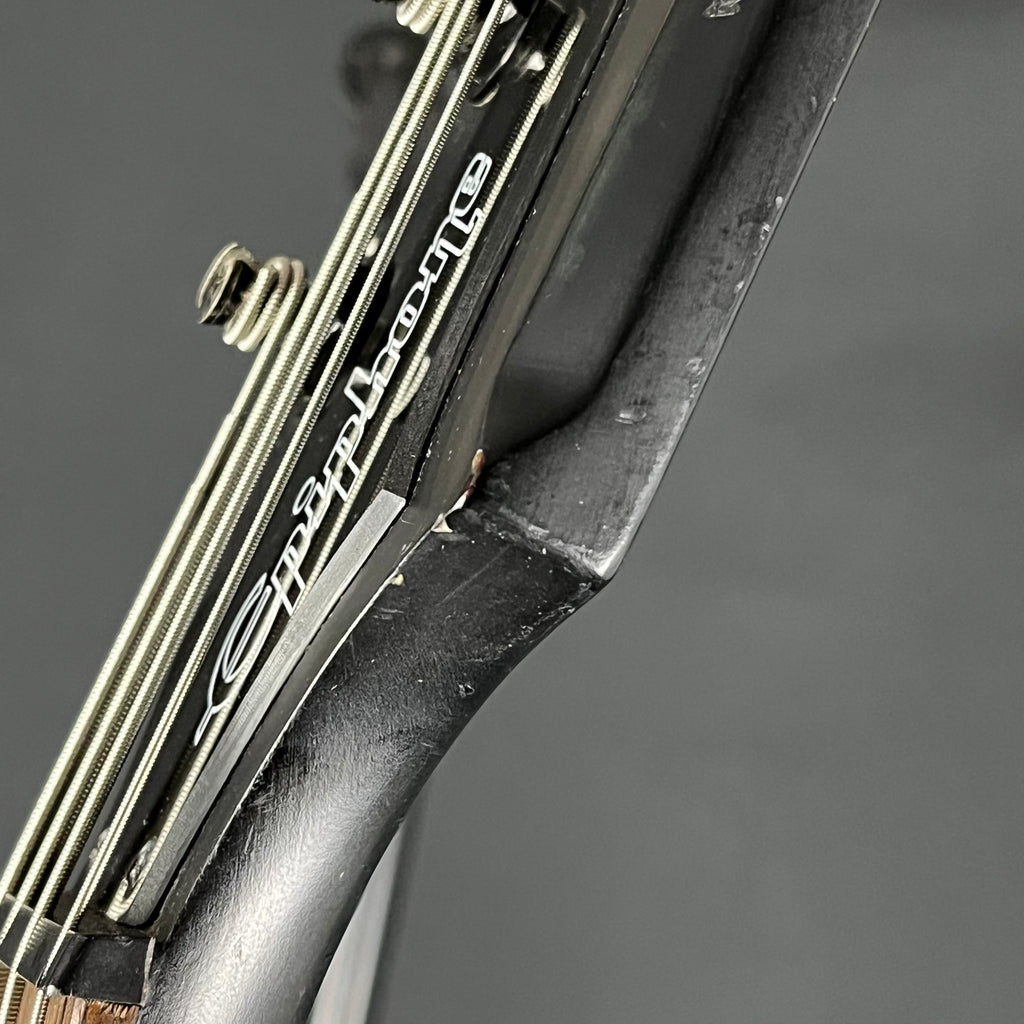 Epiphone Goth Thunderbird IV Bass