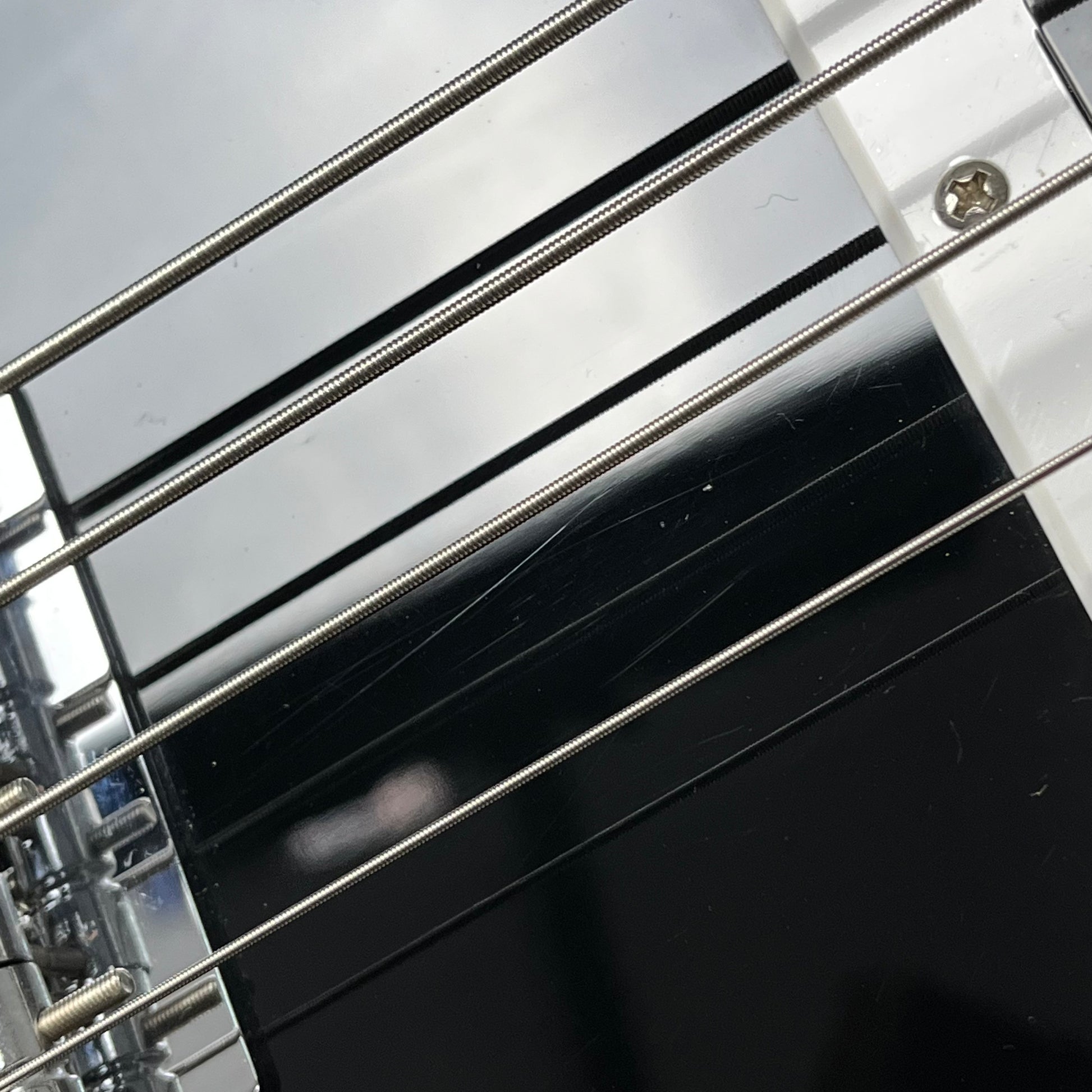 Squier Sonic Precision Bass