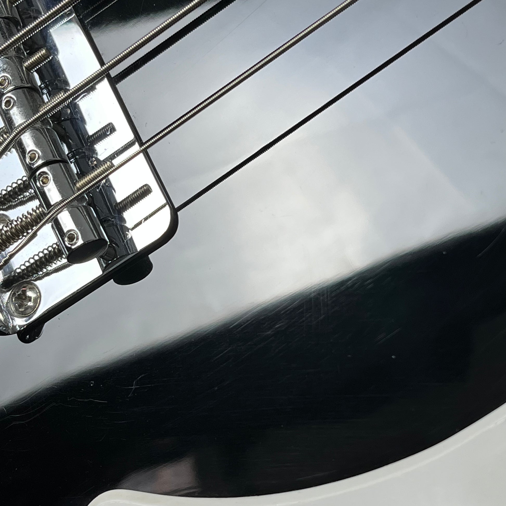 Squier Sonic Precision Bass