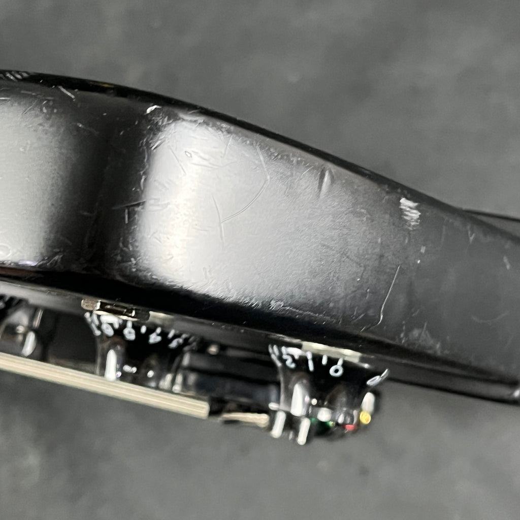 Epiphone Goth Thunderbird IV Bass