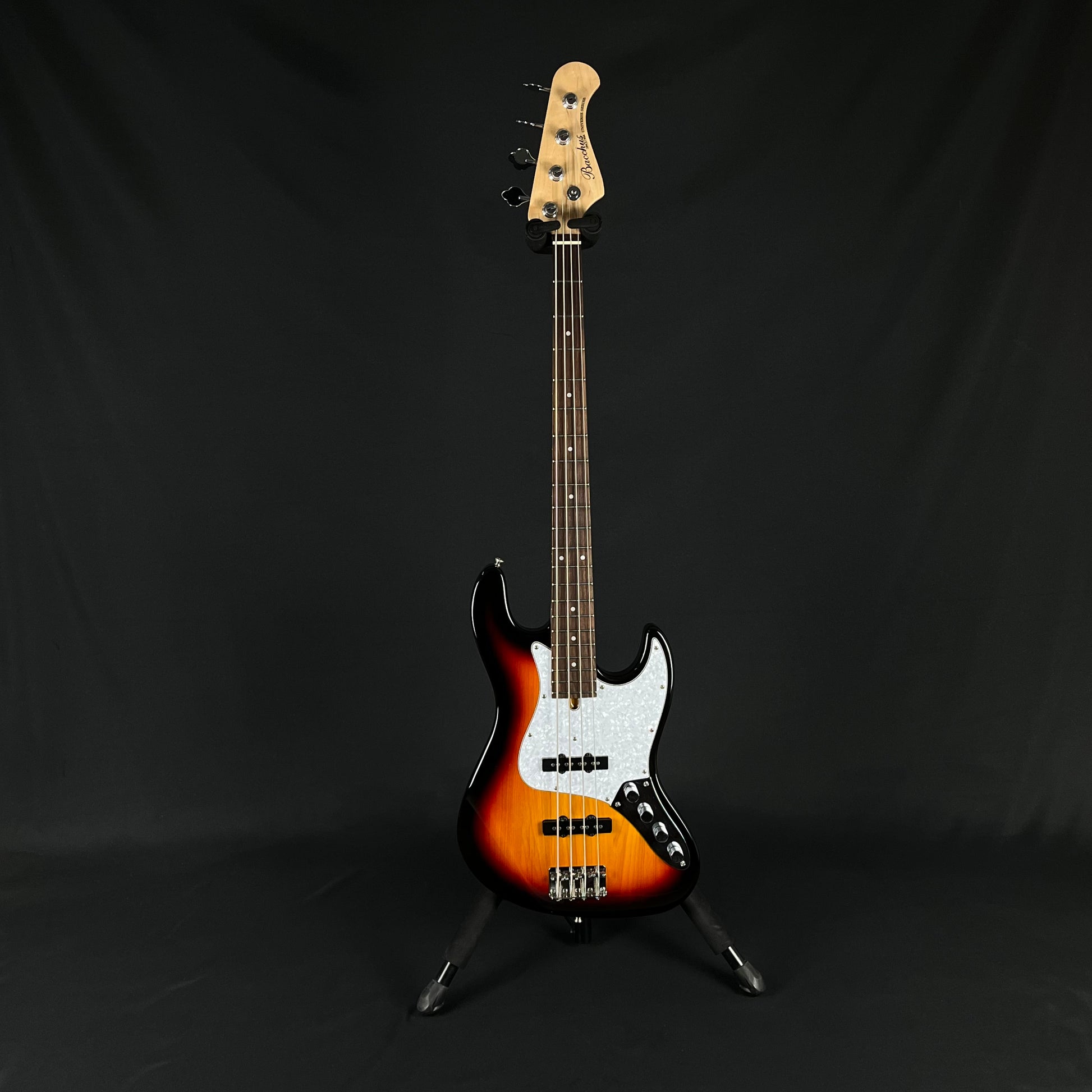 Bacchus Universe Series Jazz Bass Active