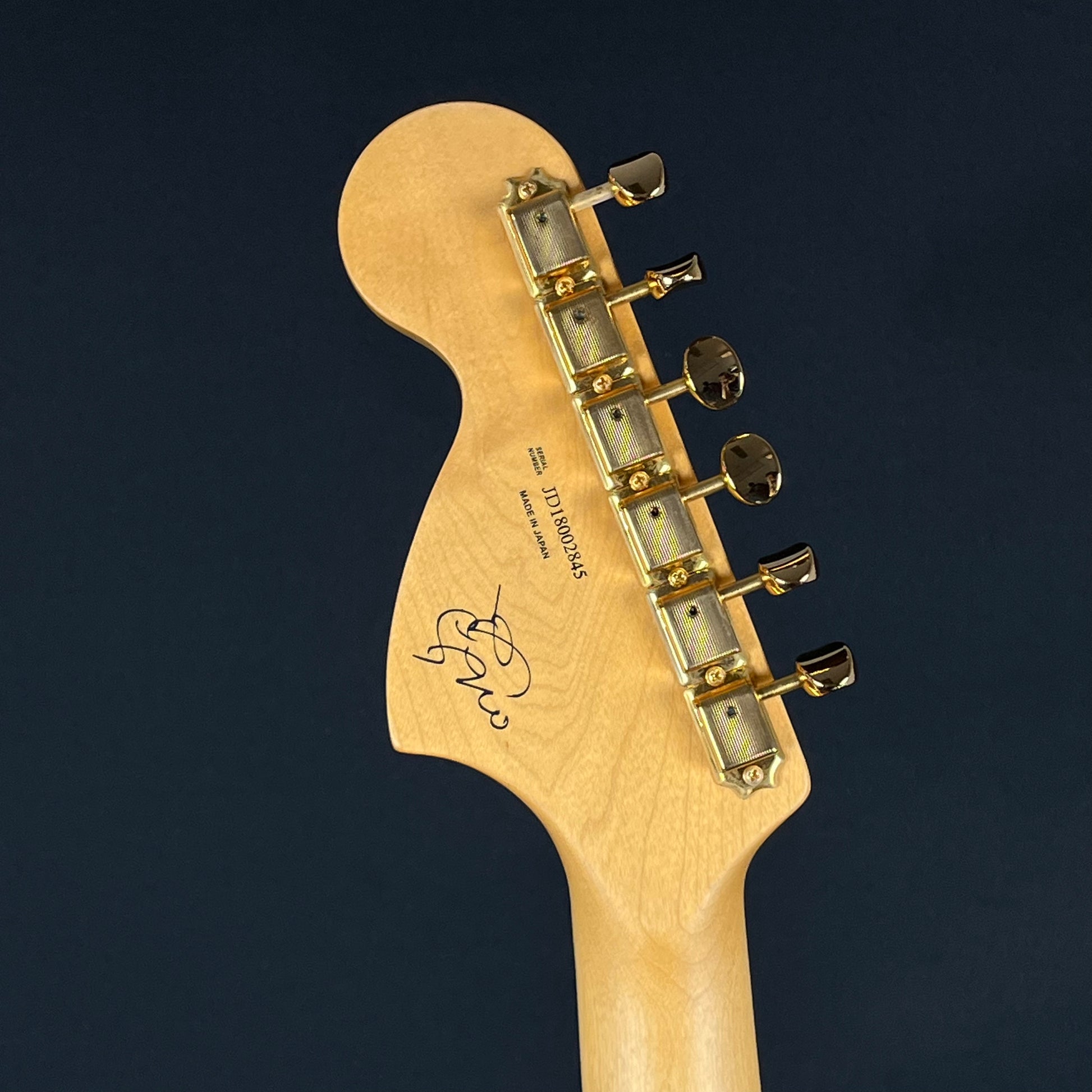 Fender Japan SCANDAL MAMI STRAT RED Stratocaster