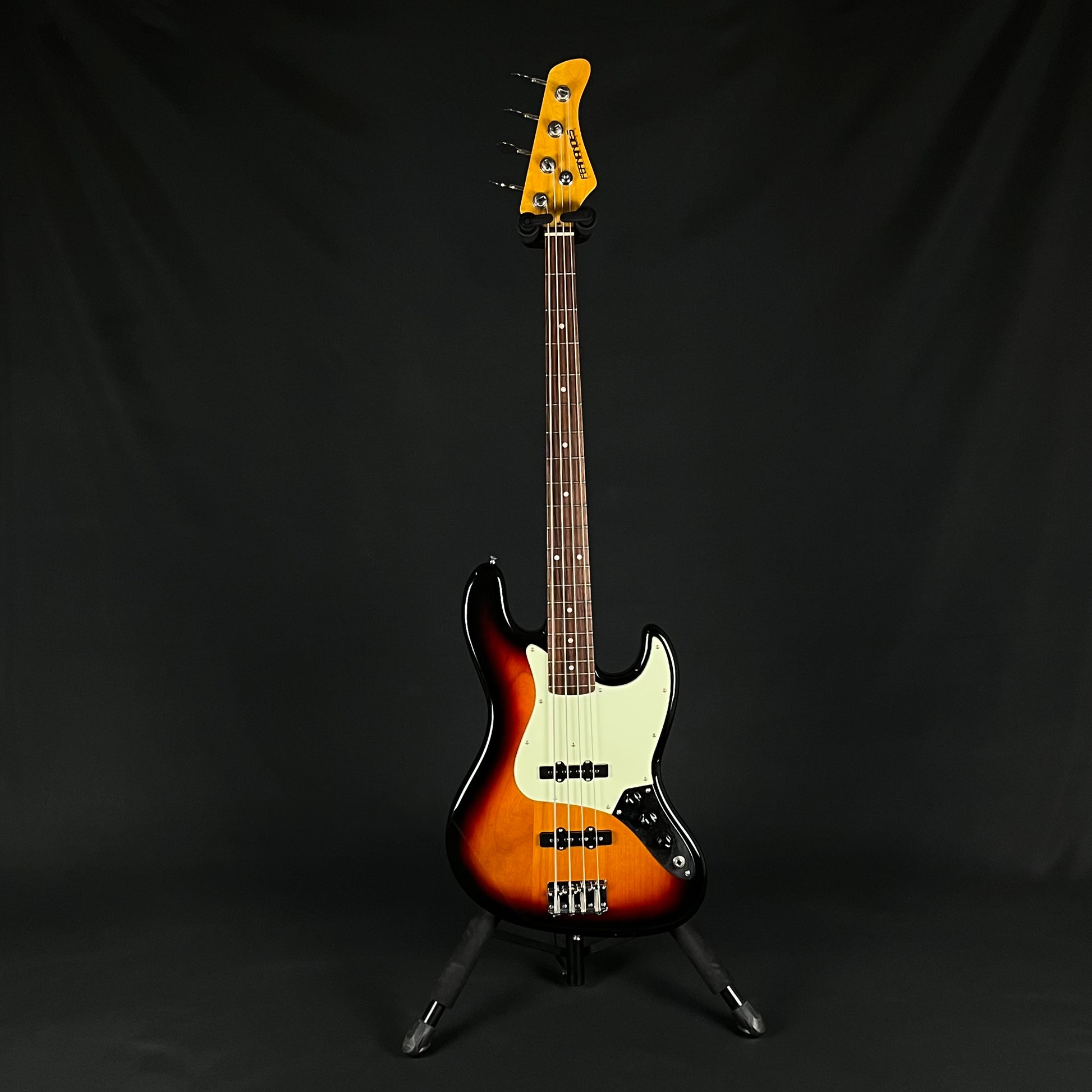 Fernandes Jazz Bass