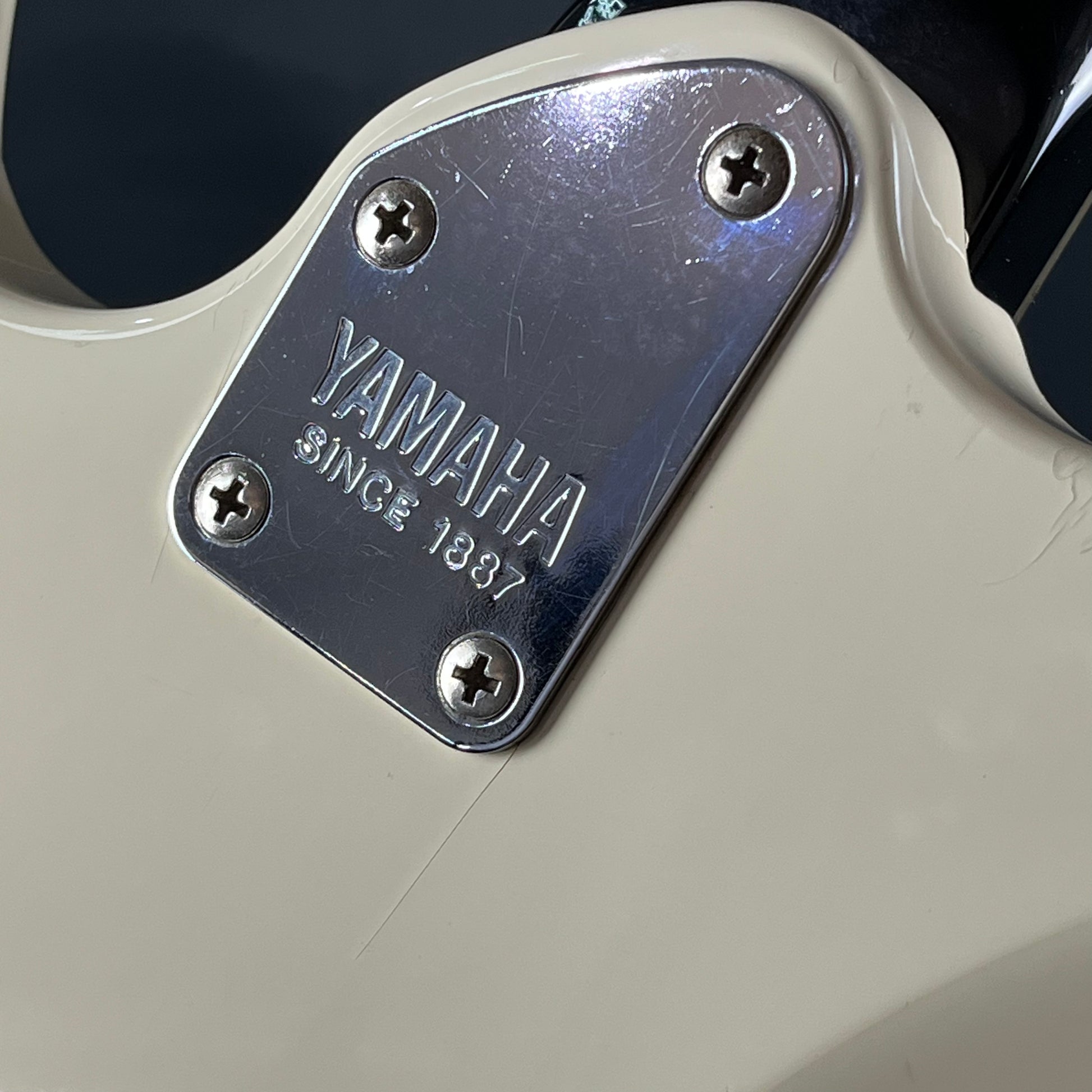 Yamaha RGX112J