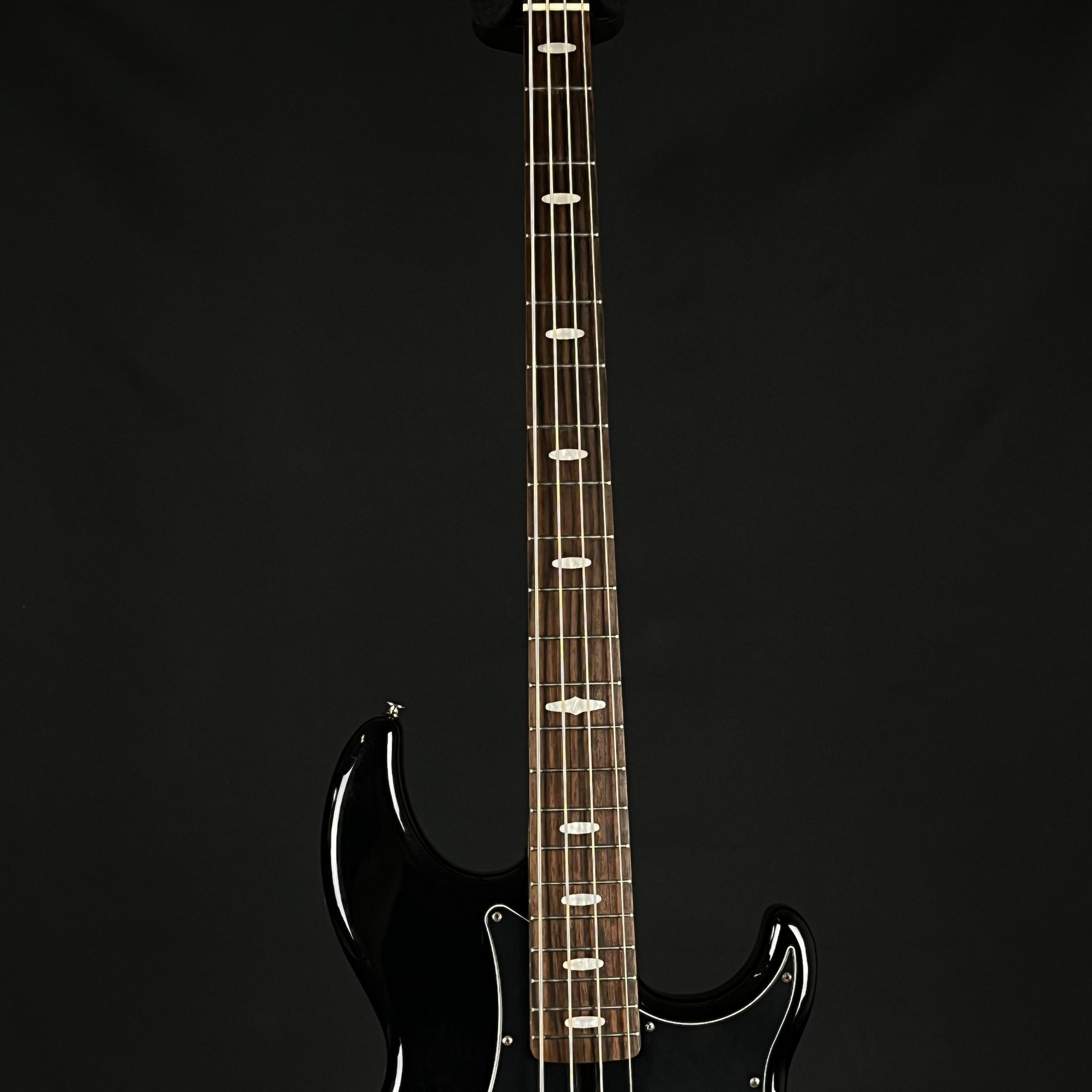 YAMAHA BB424X Bass