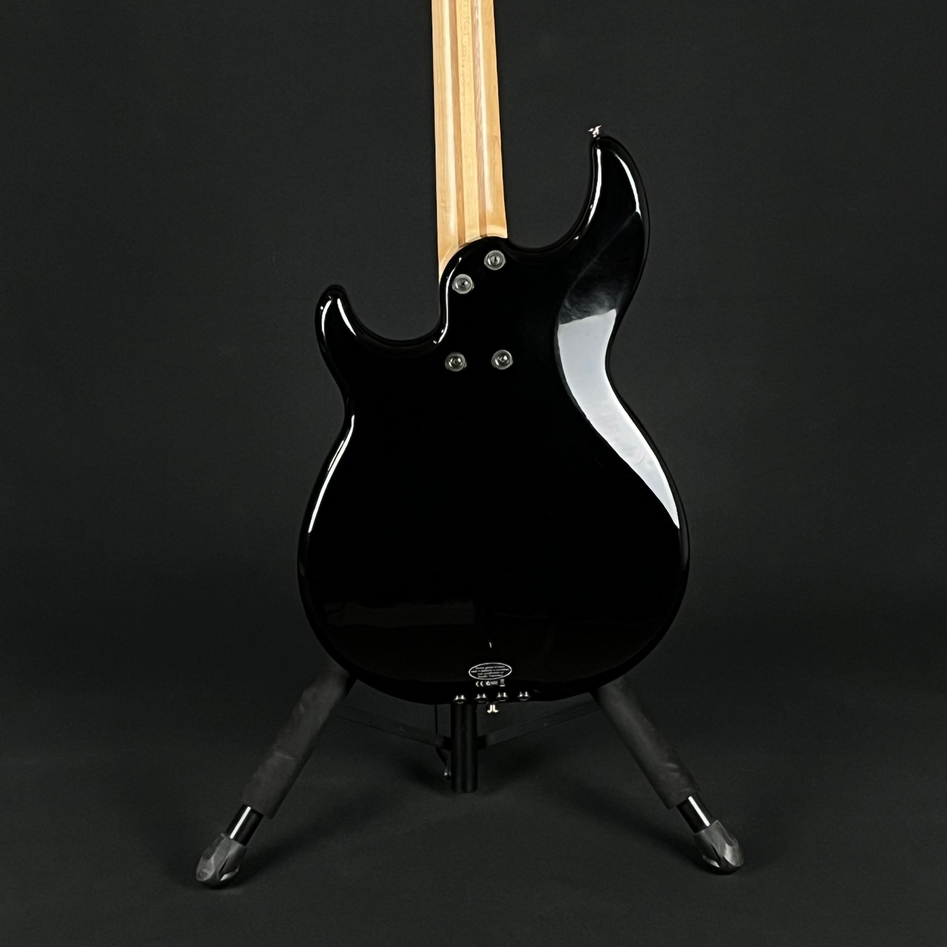 YAMAHA BB424X Bass