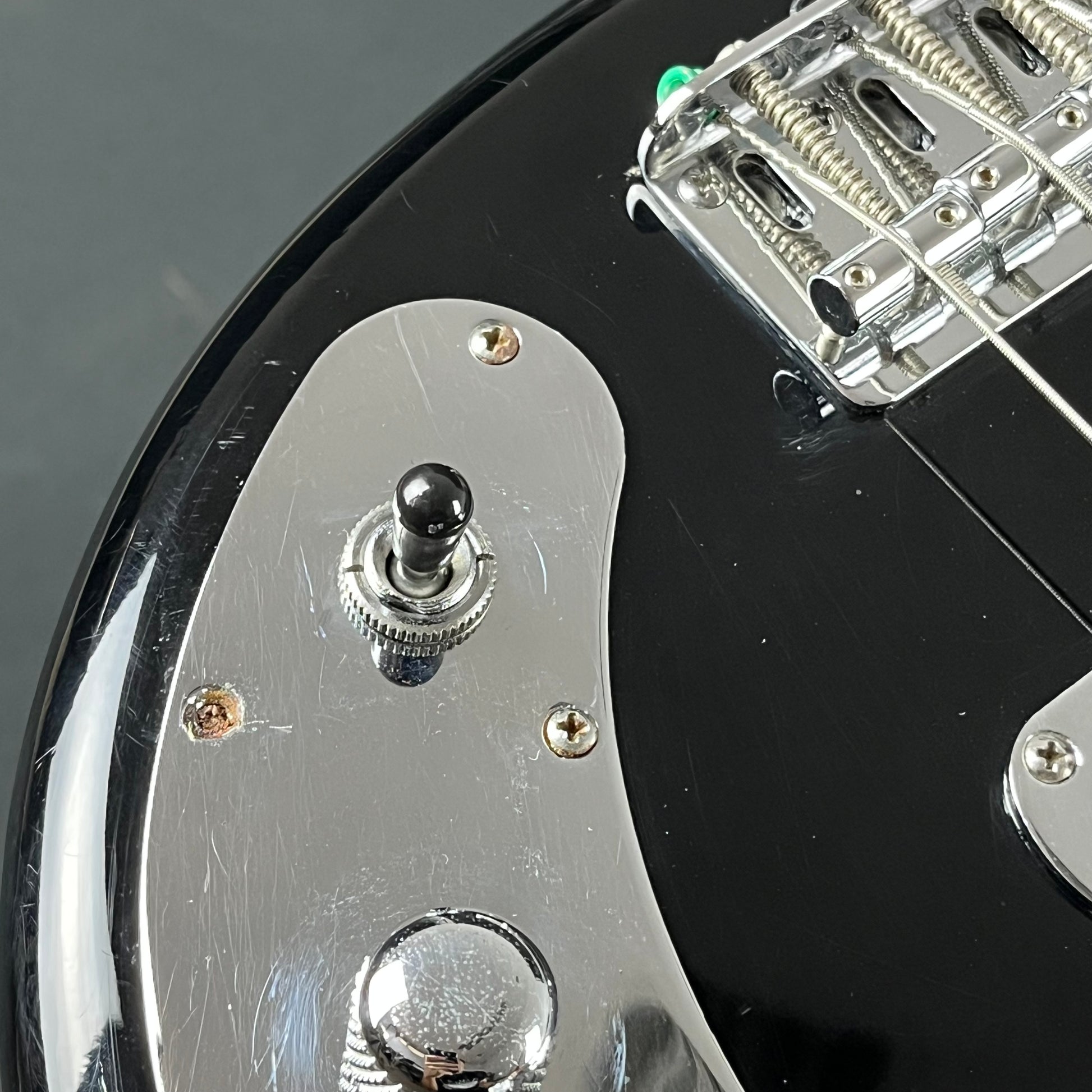 YAMAHA BB424X Bass