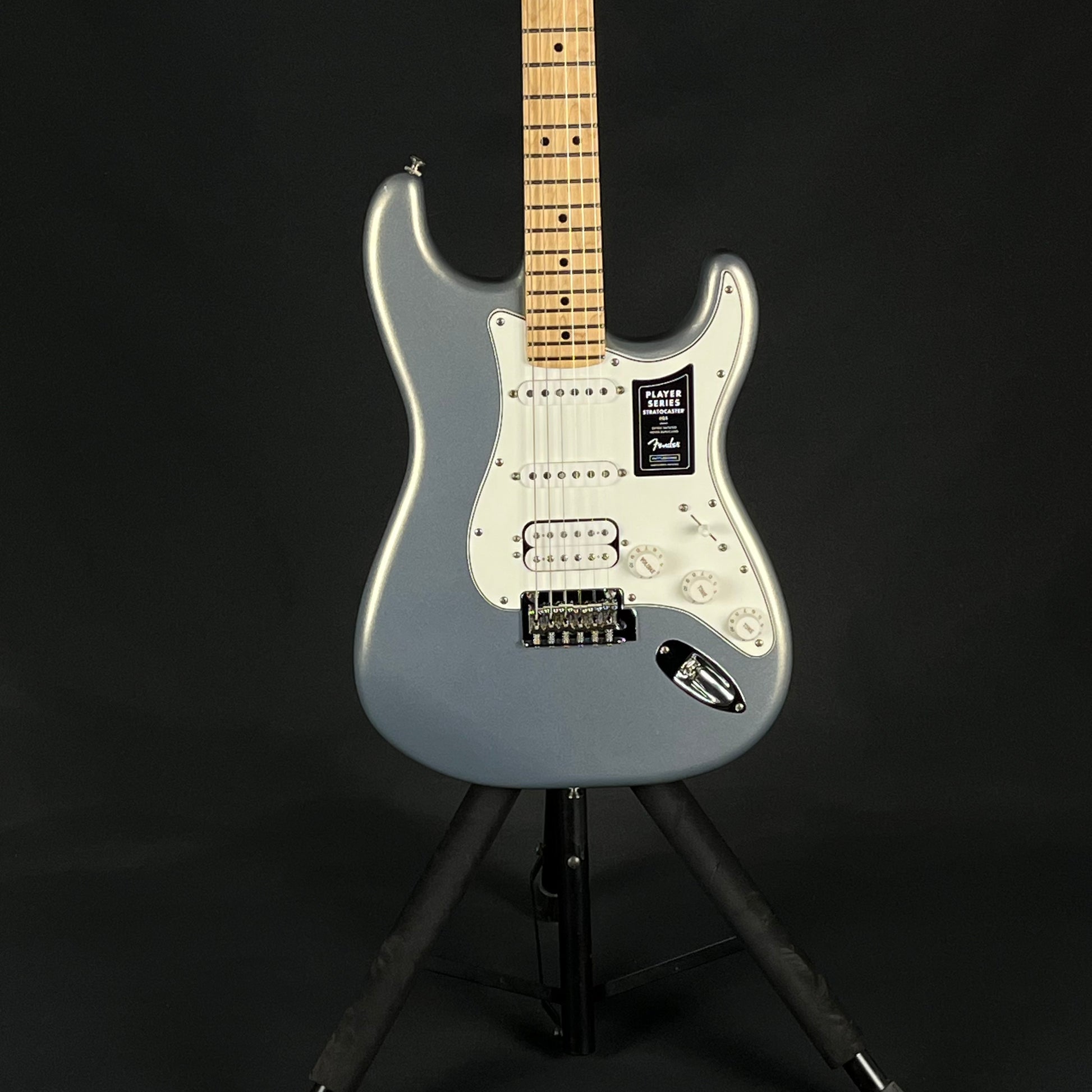 Fender Player Stratocaster HSS SILVER MN