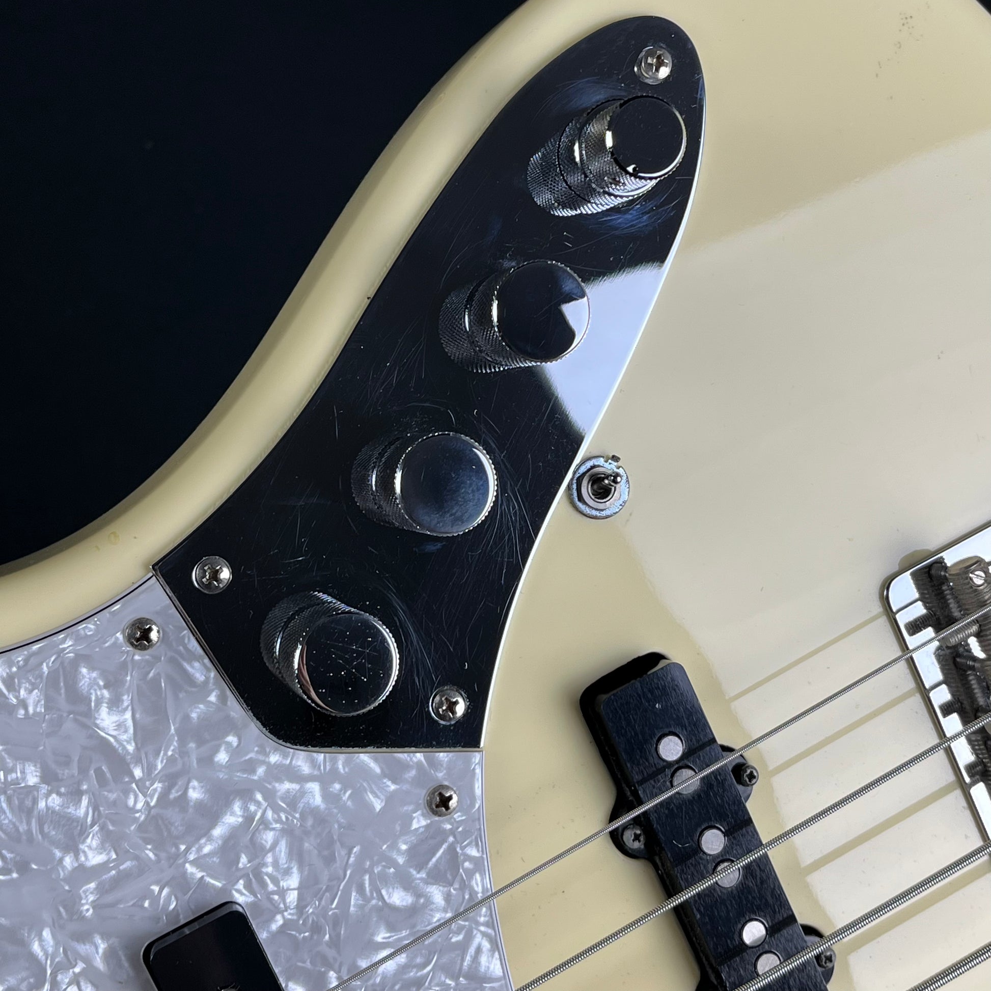 Bacchus Japan Craft Series Jazz Bass