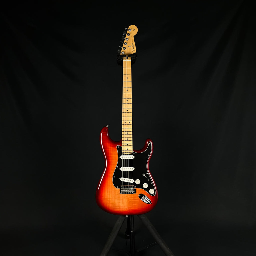 Fender Player Stratocaster Plus Top