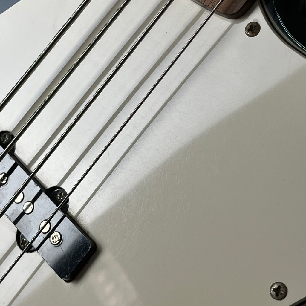 Squier Affinity Jazz Bass