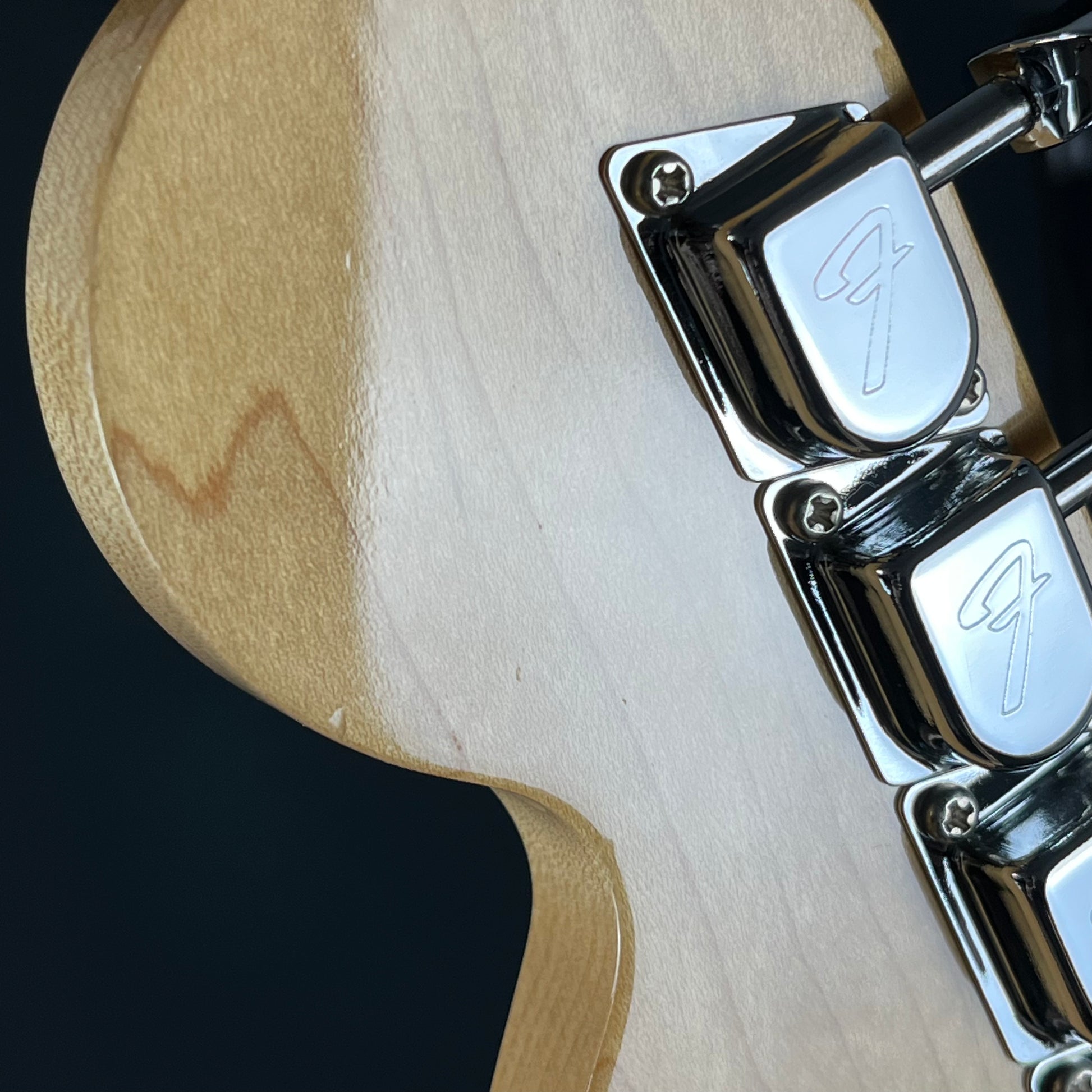 Fender Japan LTD International Color Stratocaster