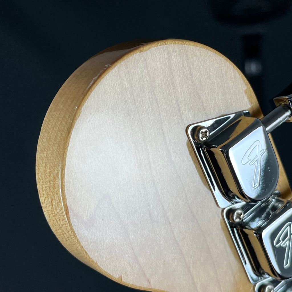 Fender Japan LTD International Color Stratocaster