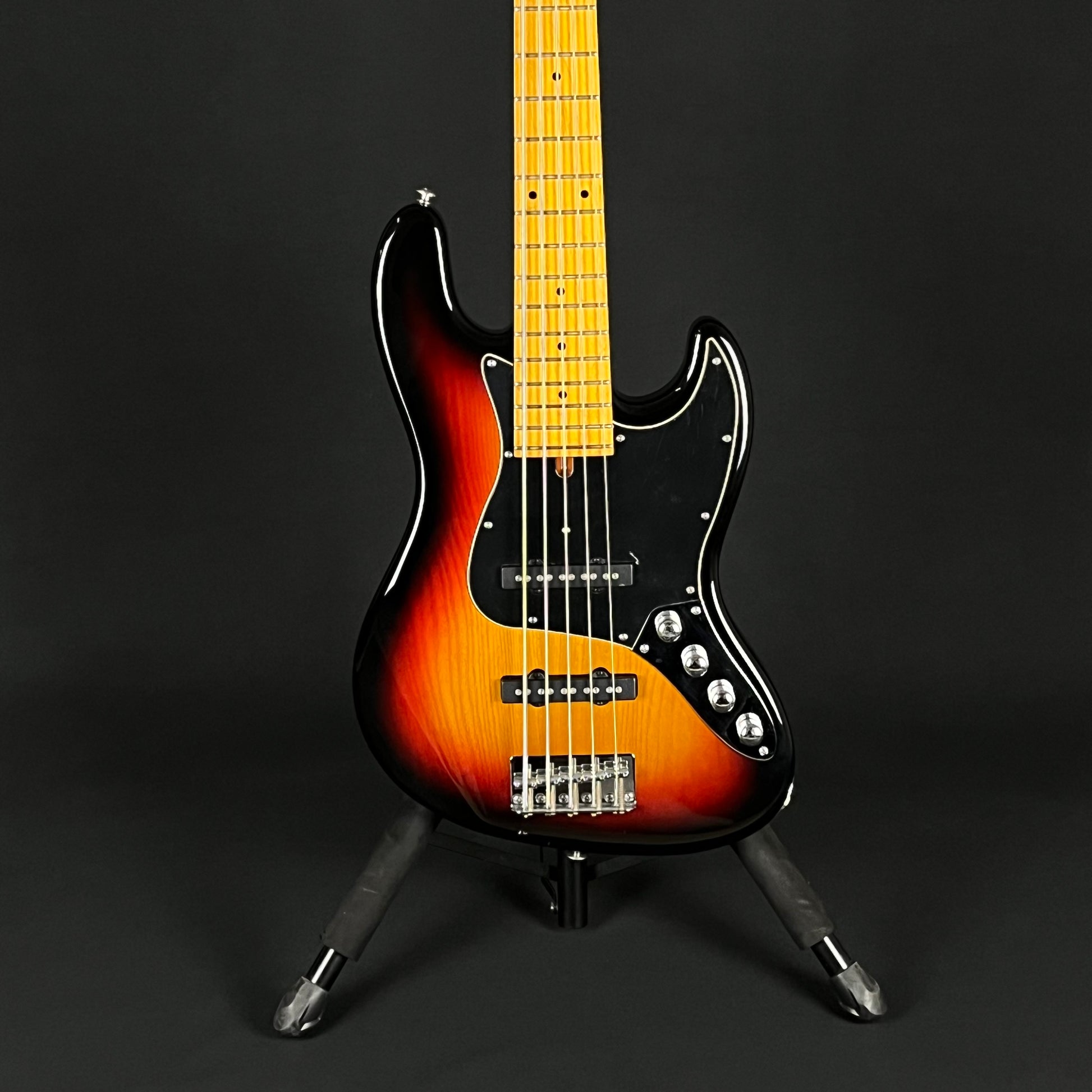 Bacchus BJB5-550 Jazz Bass