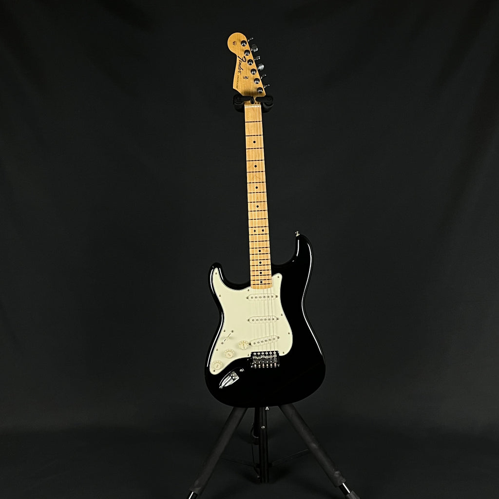 Fender Standard Stratocaster Left Hand 2018