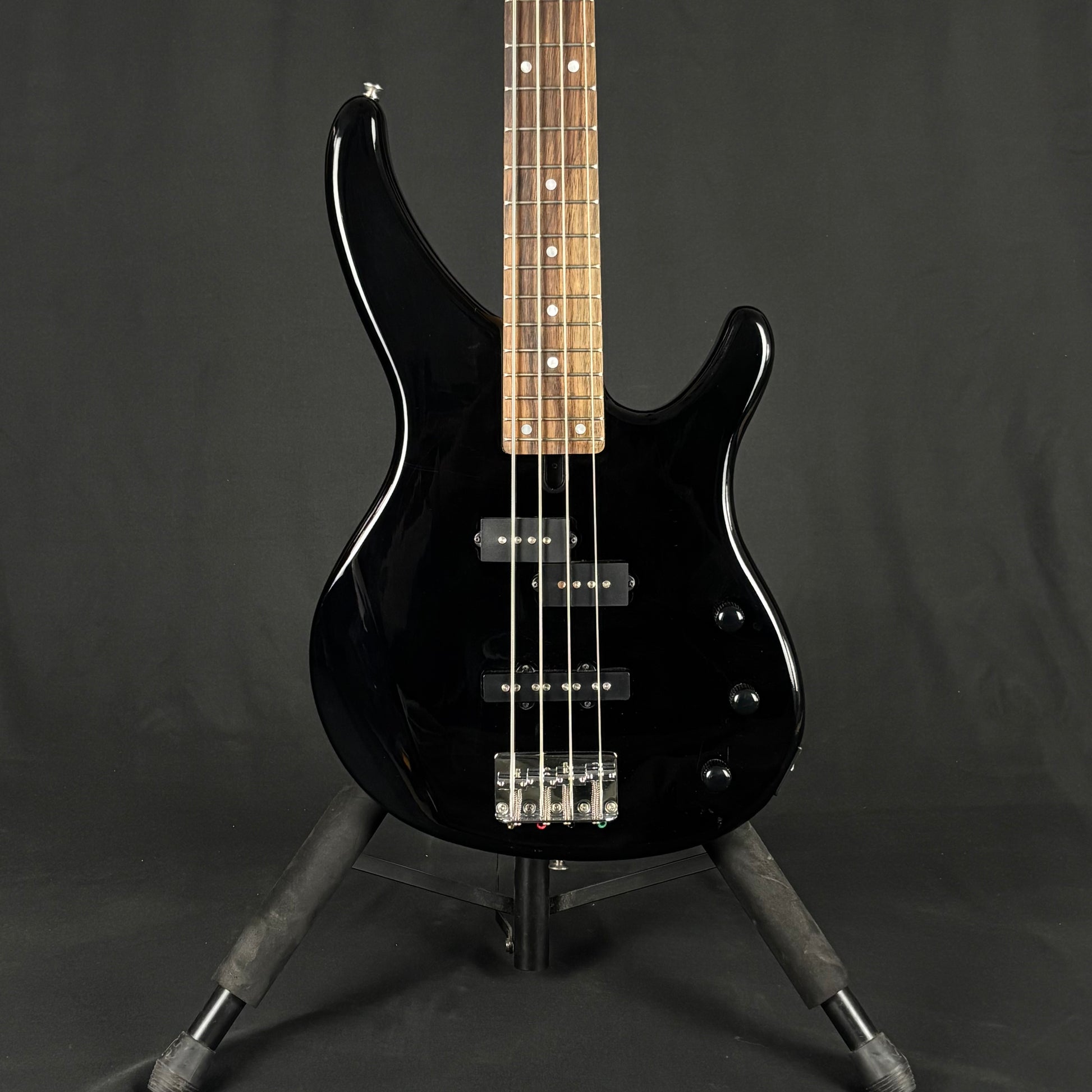 YAMAHA TRBX174 Bass