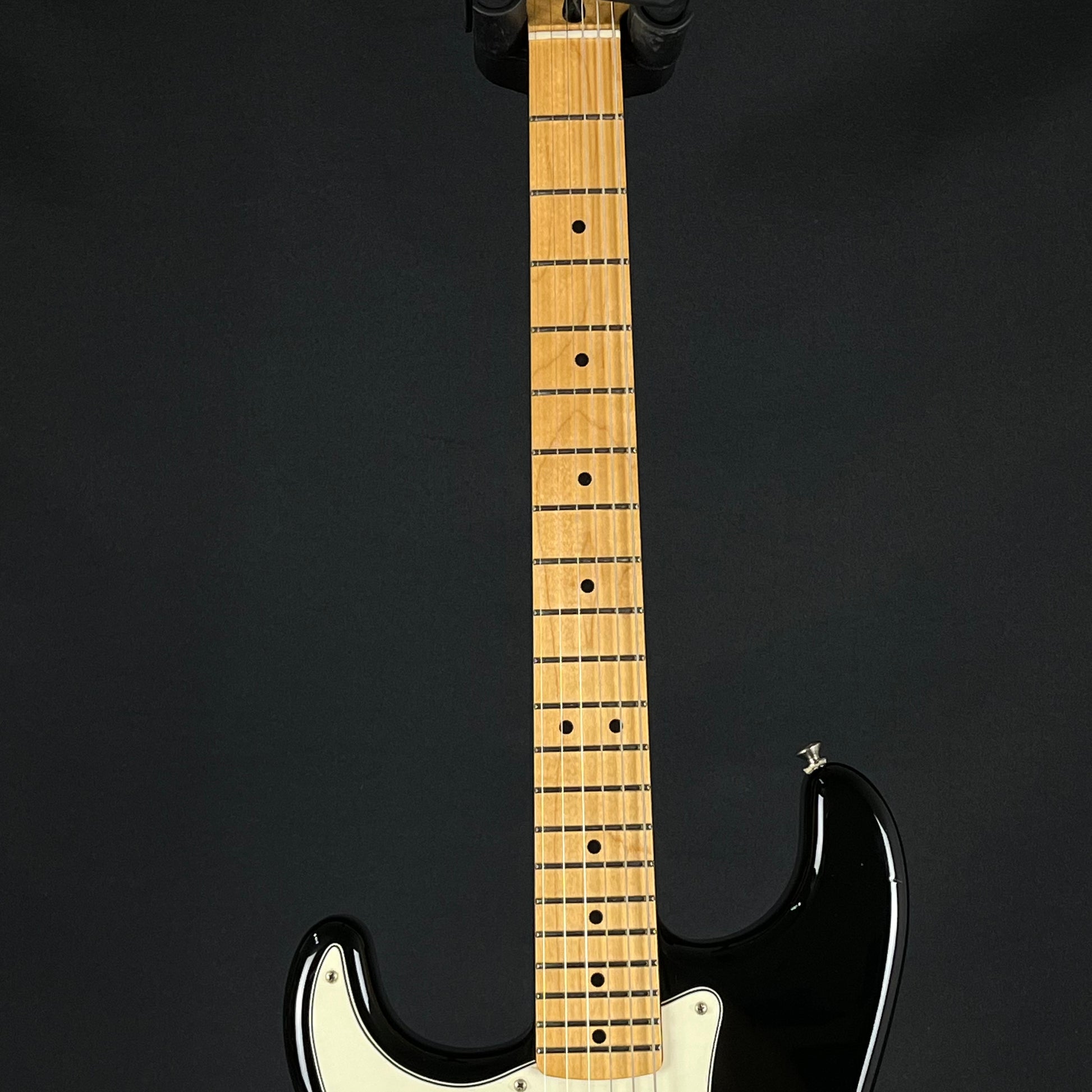 Fender Standard Stratocaster Left Hand 2018