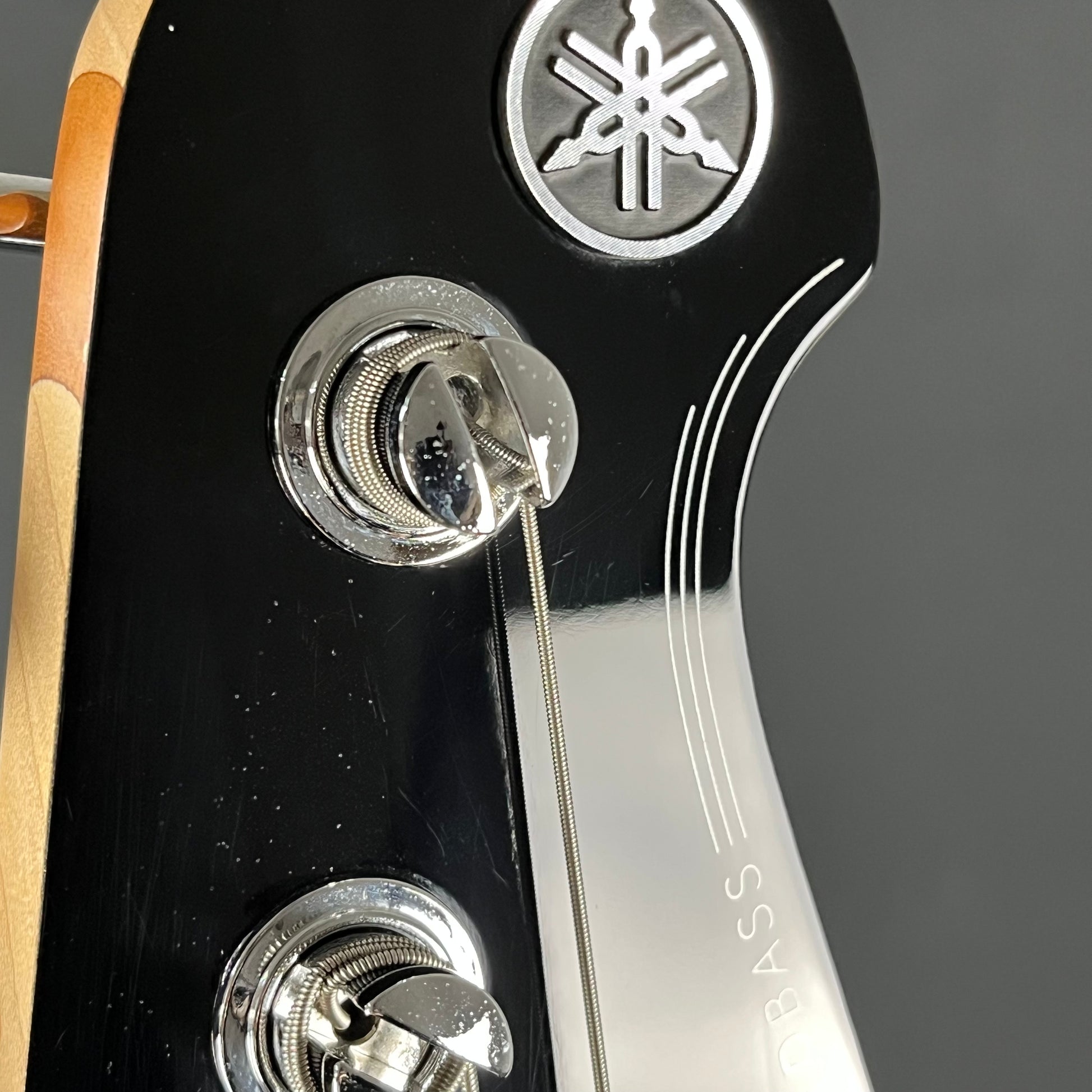YAMAHA BB434 Bass