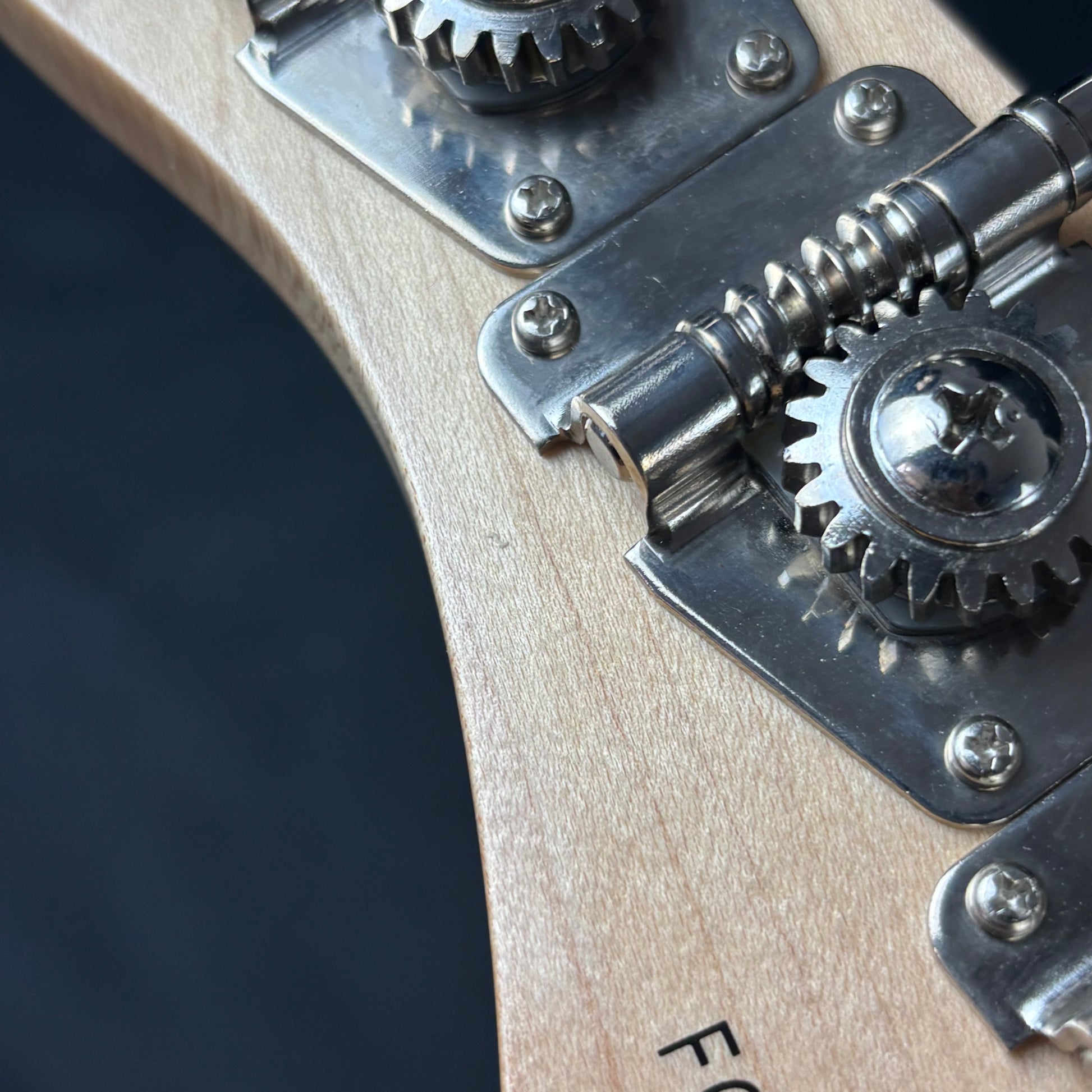 Fernandes Jazz Bass