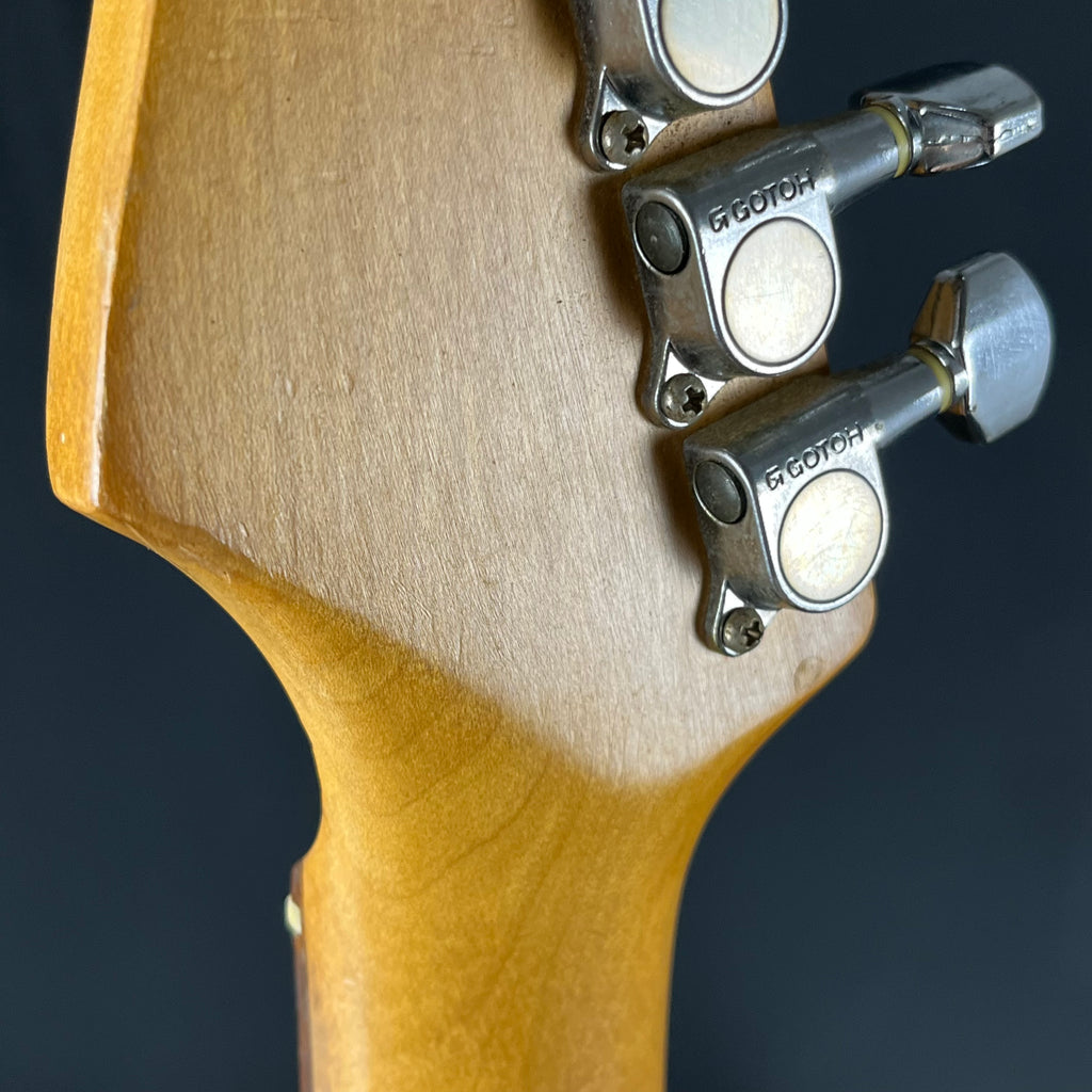Squier Japan Silver Series Stratocaster