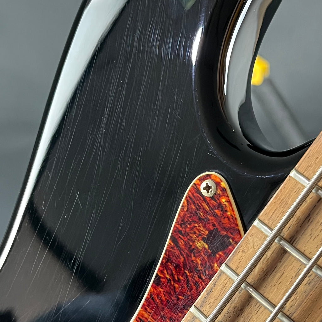Fernandes Jazz Bass