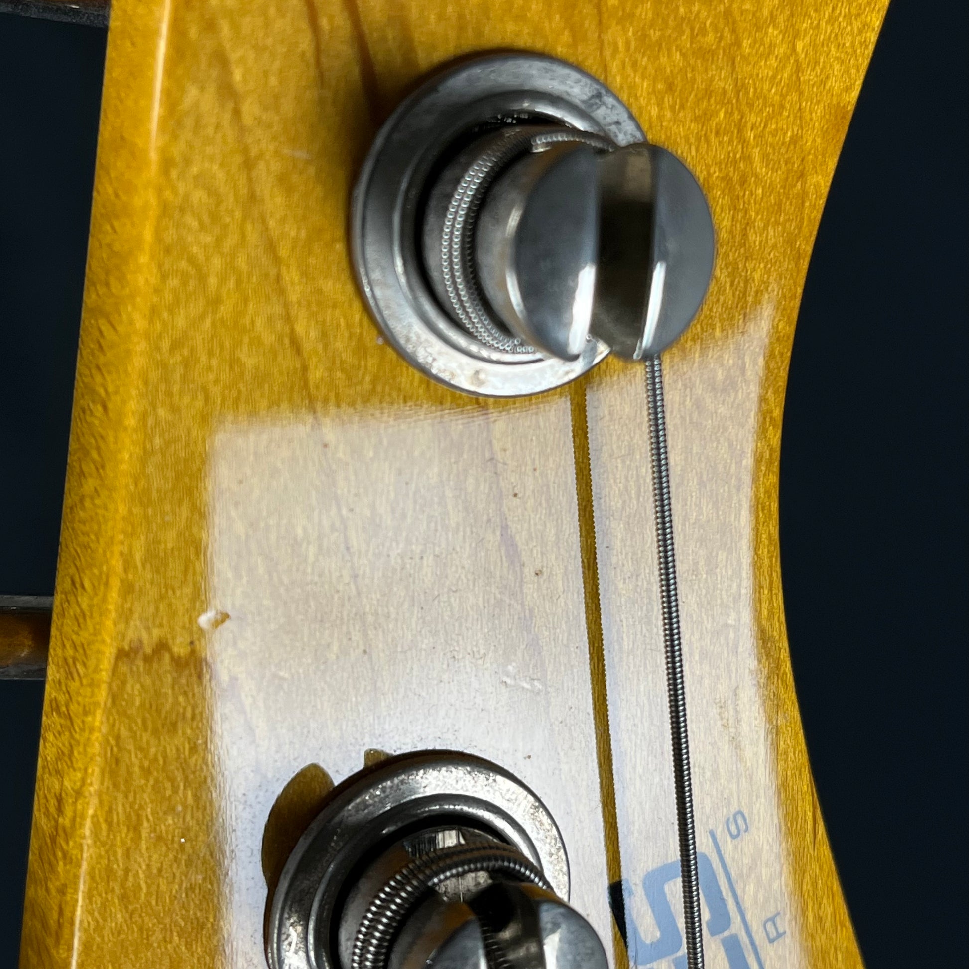 Fernandes Jazz Bass