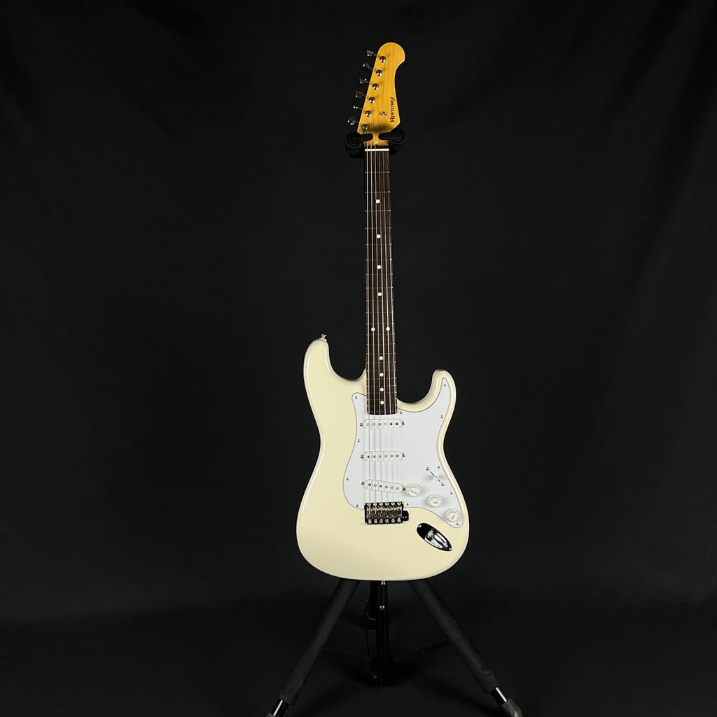 HISTORY Japan Standard Stratocaster