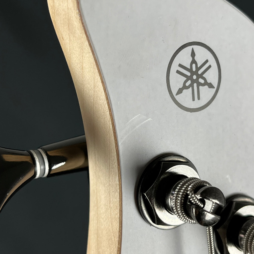 YAMAHA TRBX504 Bass