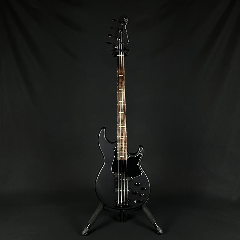 YAMAHA BB734A Bass