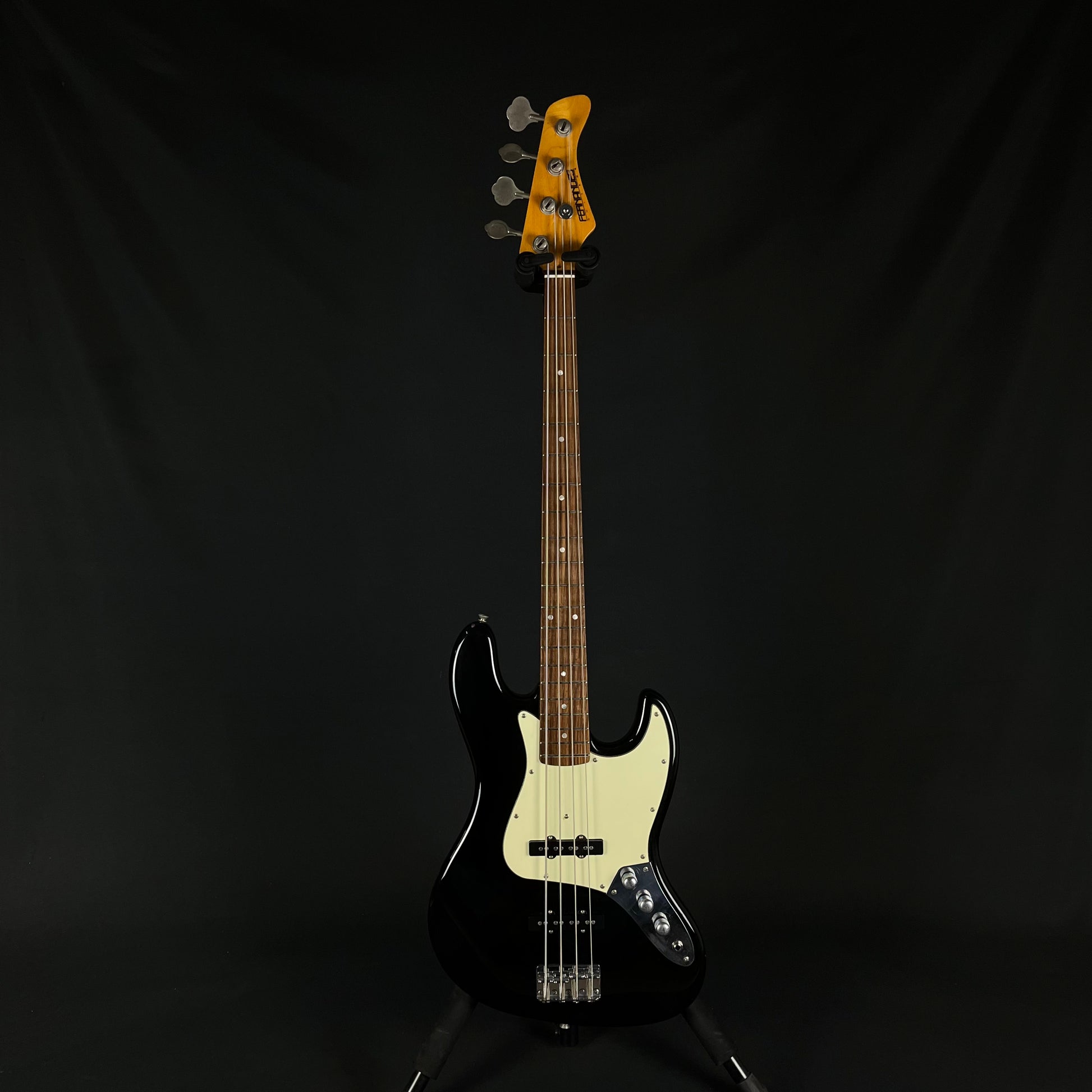 Fernandes Jazz Bass