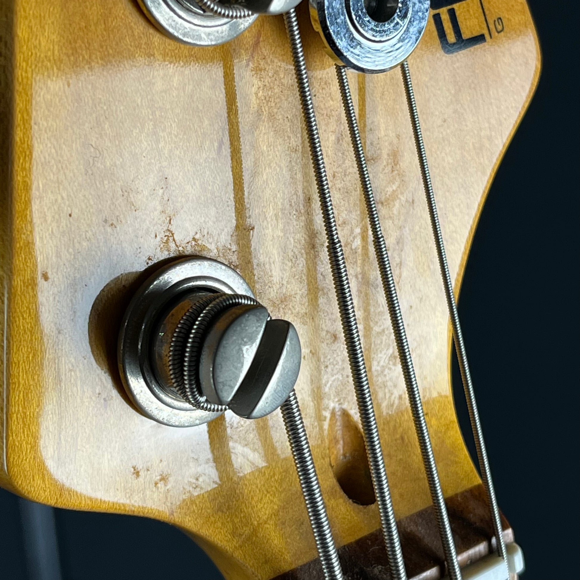 Fernandes Jazz Bass