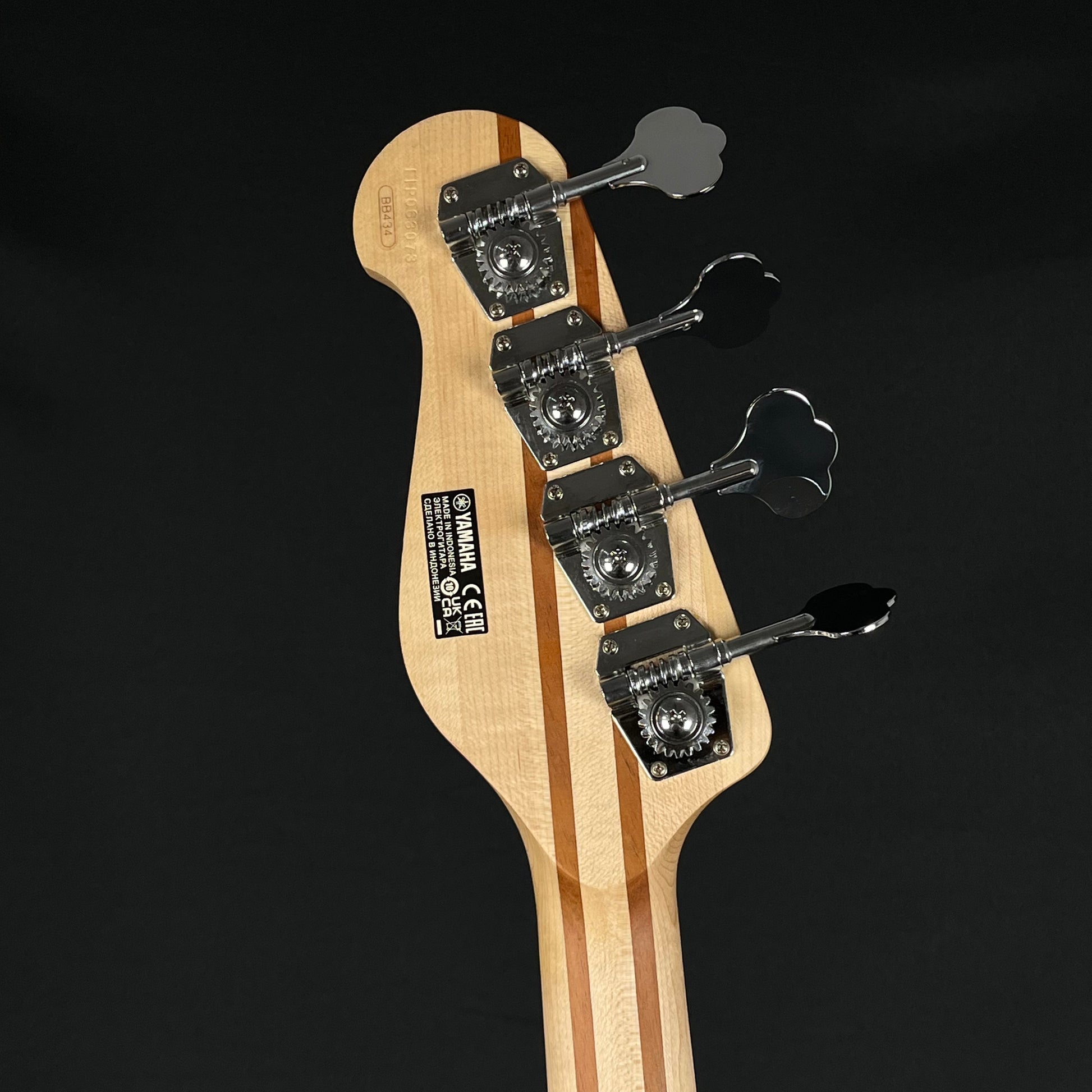 YAMAHA BB434 Bass